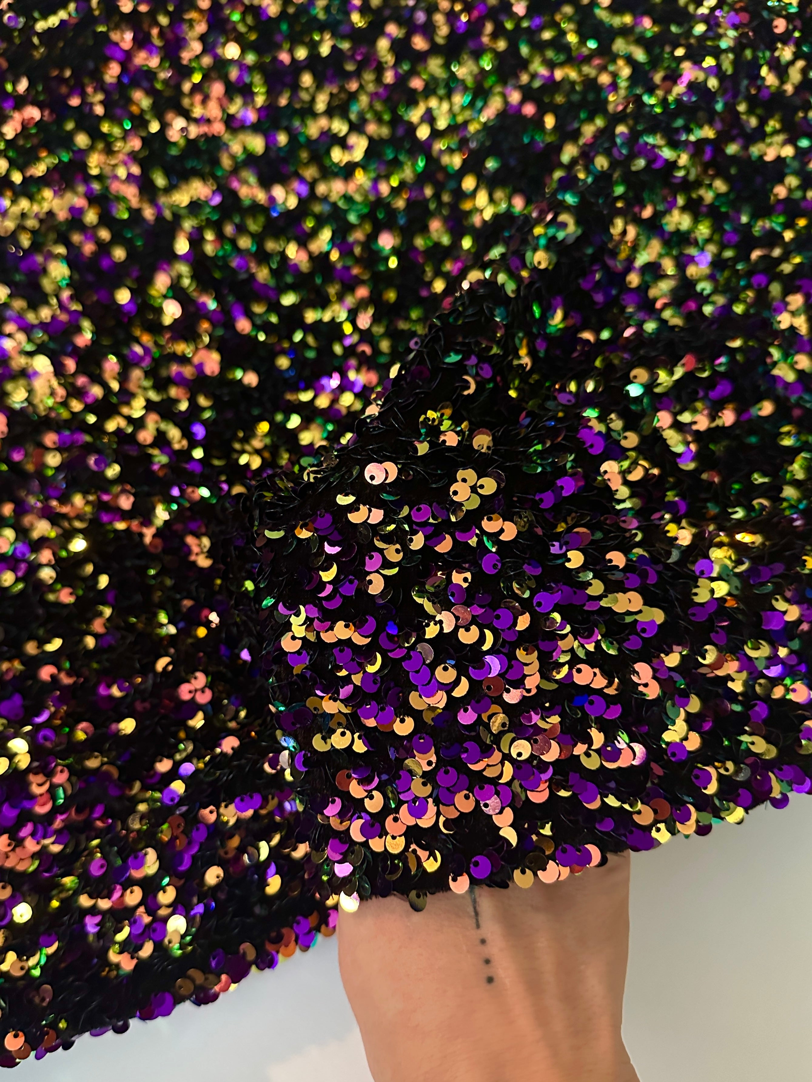 purple iridescent Sequin on Velvet, dark purple iridescent sequin on velvet, light purple iridescent sequin on velvet, shinny purple iridescent sequin on velvet, velvet on discount, velvet on sale, buy velvet online, kikitextile velvet, premium velvet, velvet for gown, velvet for woman, velvet for bride