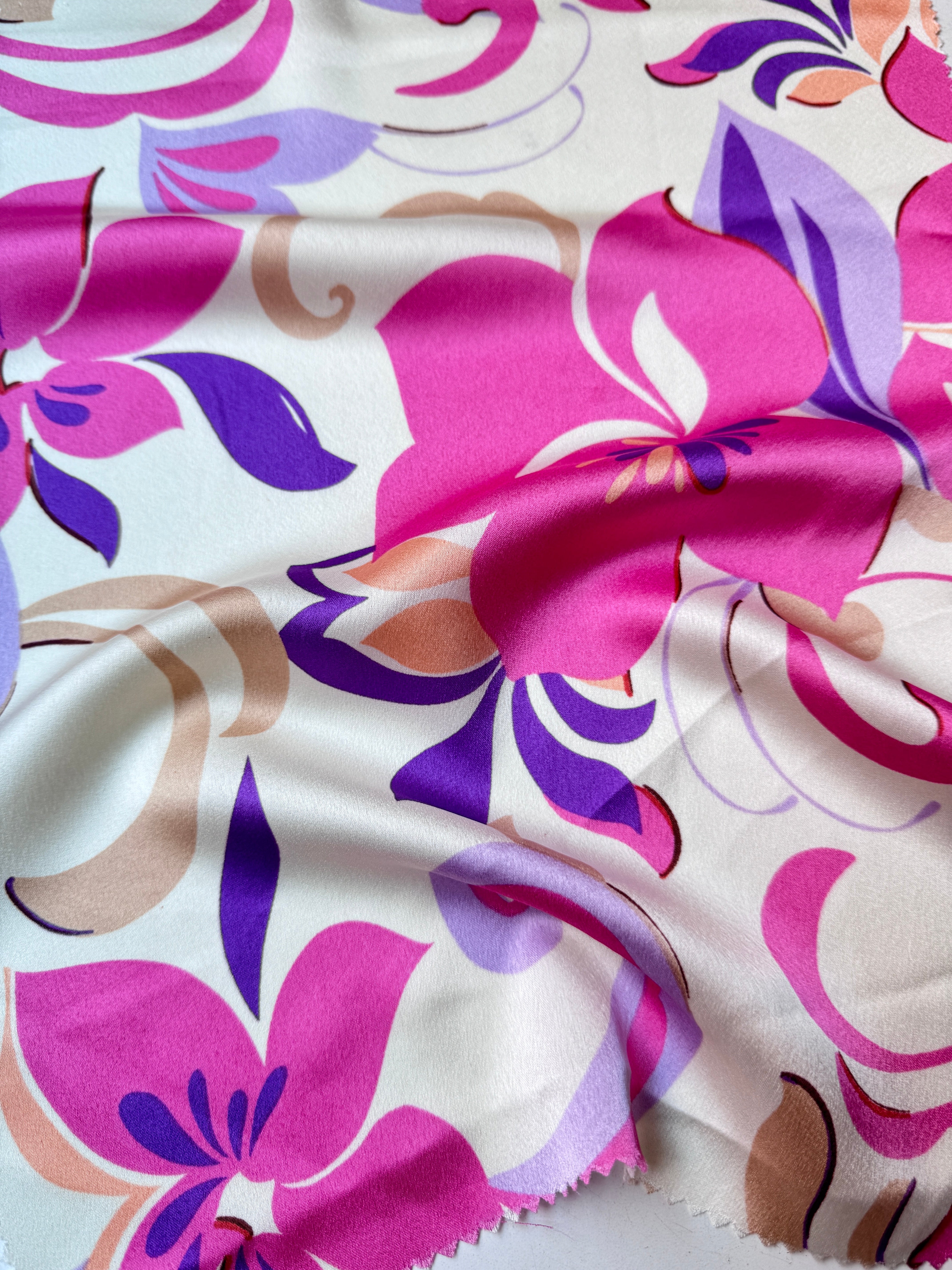 ivory/pink Floral Print Satin, ivory floral print Satin, pink Printed Satin, best quality Printed Satin, Printed Satin for bridal wear, Printed Satin for party wear, Printed Satin in low price, premium Printed Satin