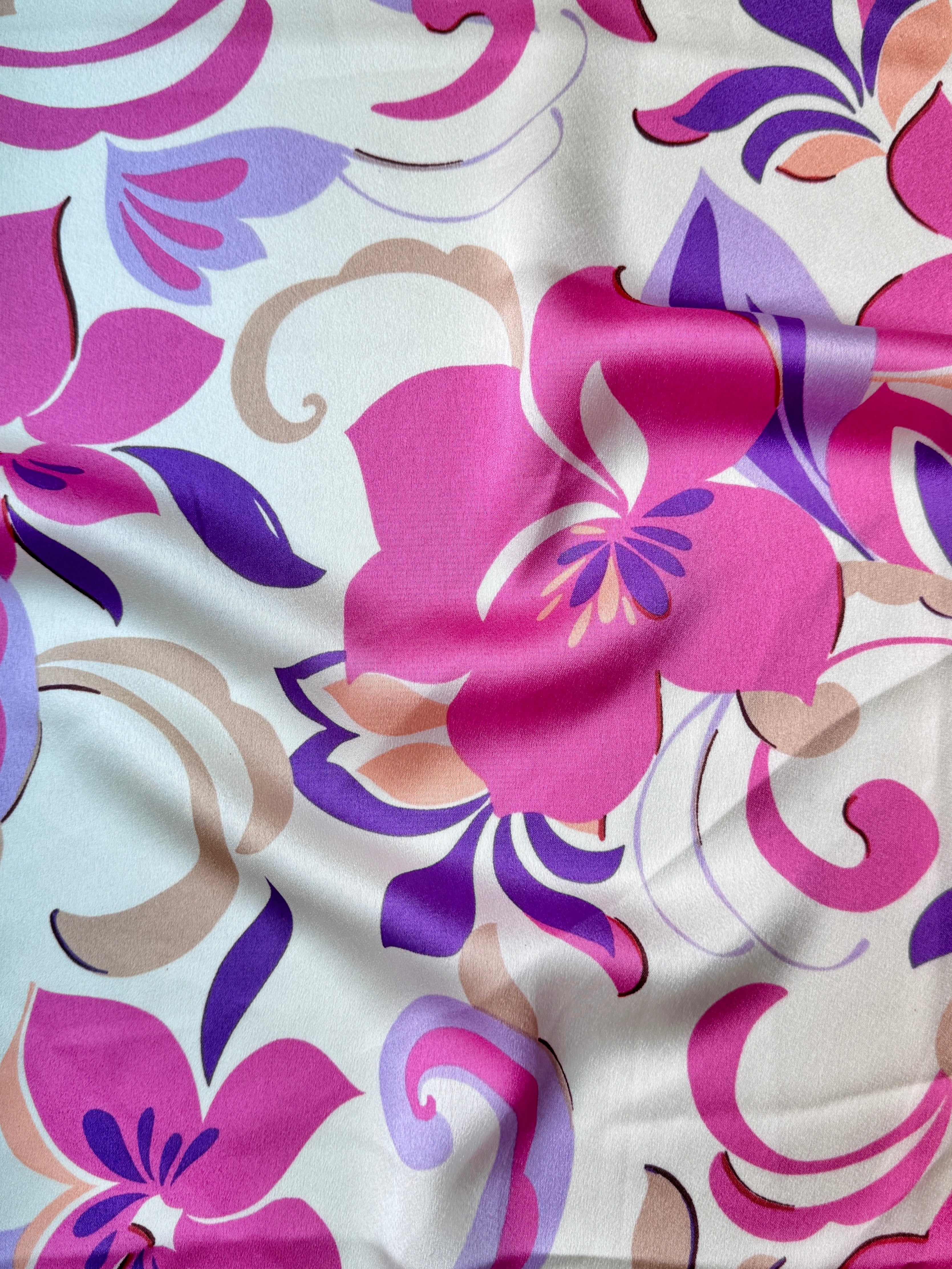 ivory/pink Floral Print Satin, ivory floral print Satin, pink Printed Satin, best quality Printed Satin, Printed Satin for bridal wear, Printed Satin for party wear, Printed Satin in low price, premium Printed Satin
