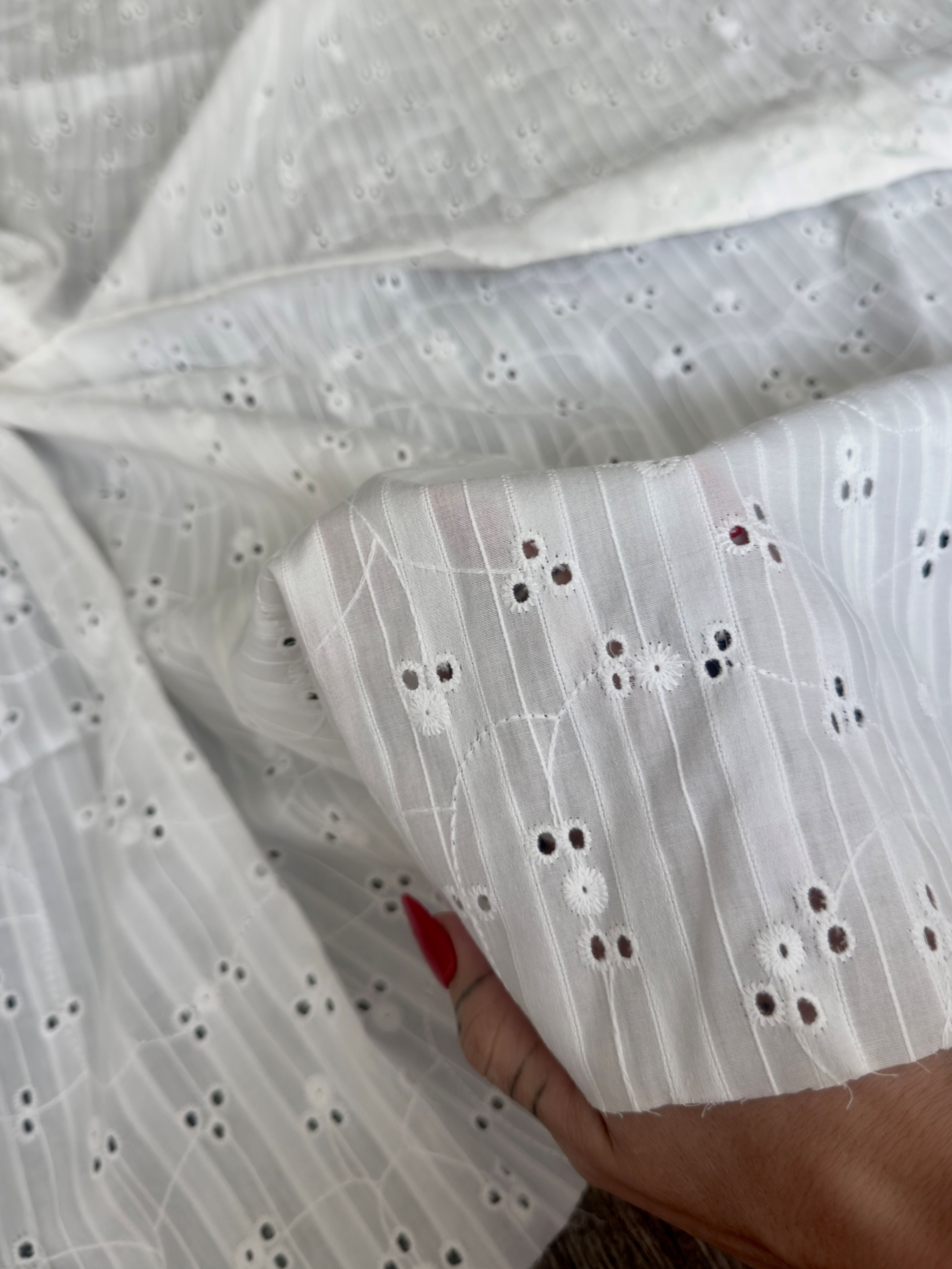 White Embroidered Floral Cotton Eyelet, Fabric Store, Sewing Store, Cheap Fabric Store, Kiki Textiles, Textile by the Yard