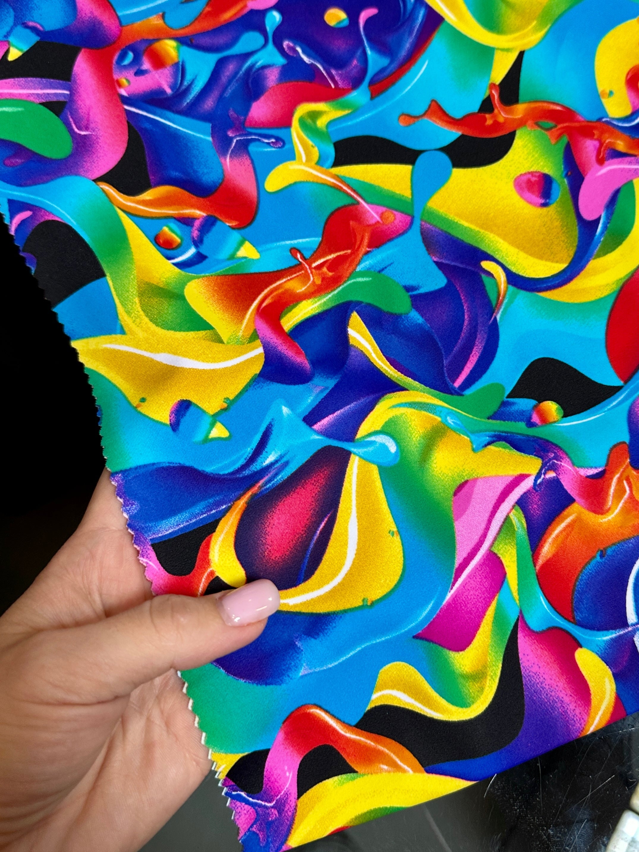 Multicolor Abstract Print Nylon Spandex, colorfull spandex fabric, spandex for legging, fabric for dancewear, kikitextiles, printed Nylon Spandex, spandex store usa, spandex for woman, spandex on sale, spandex on discount, premium spandex