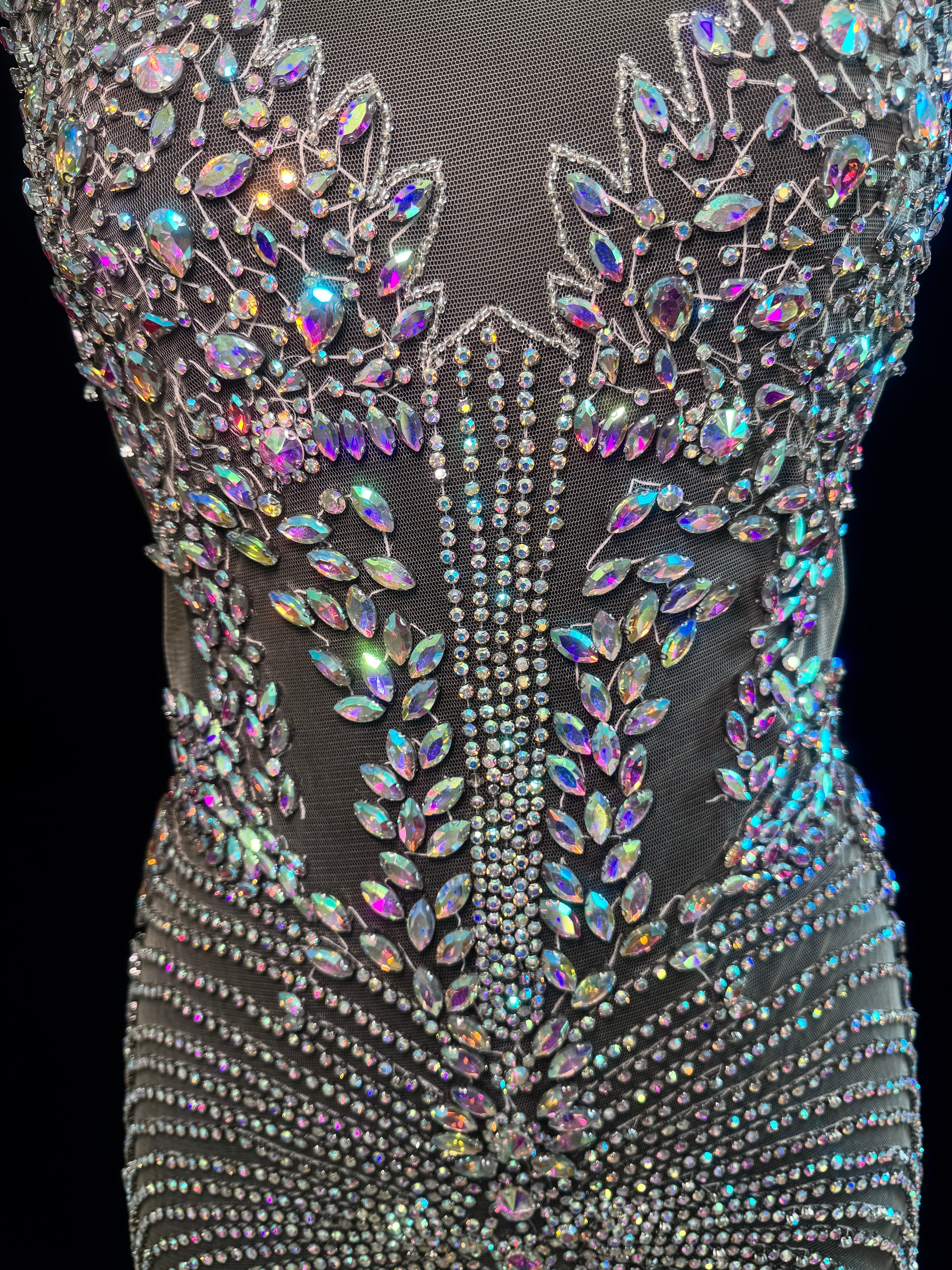 Daisy Silver Iridescent Rhinestones Bodice Applique, silver rhinestone, light silver rhinestone, dark silver rhinestone