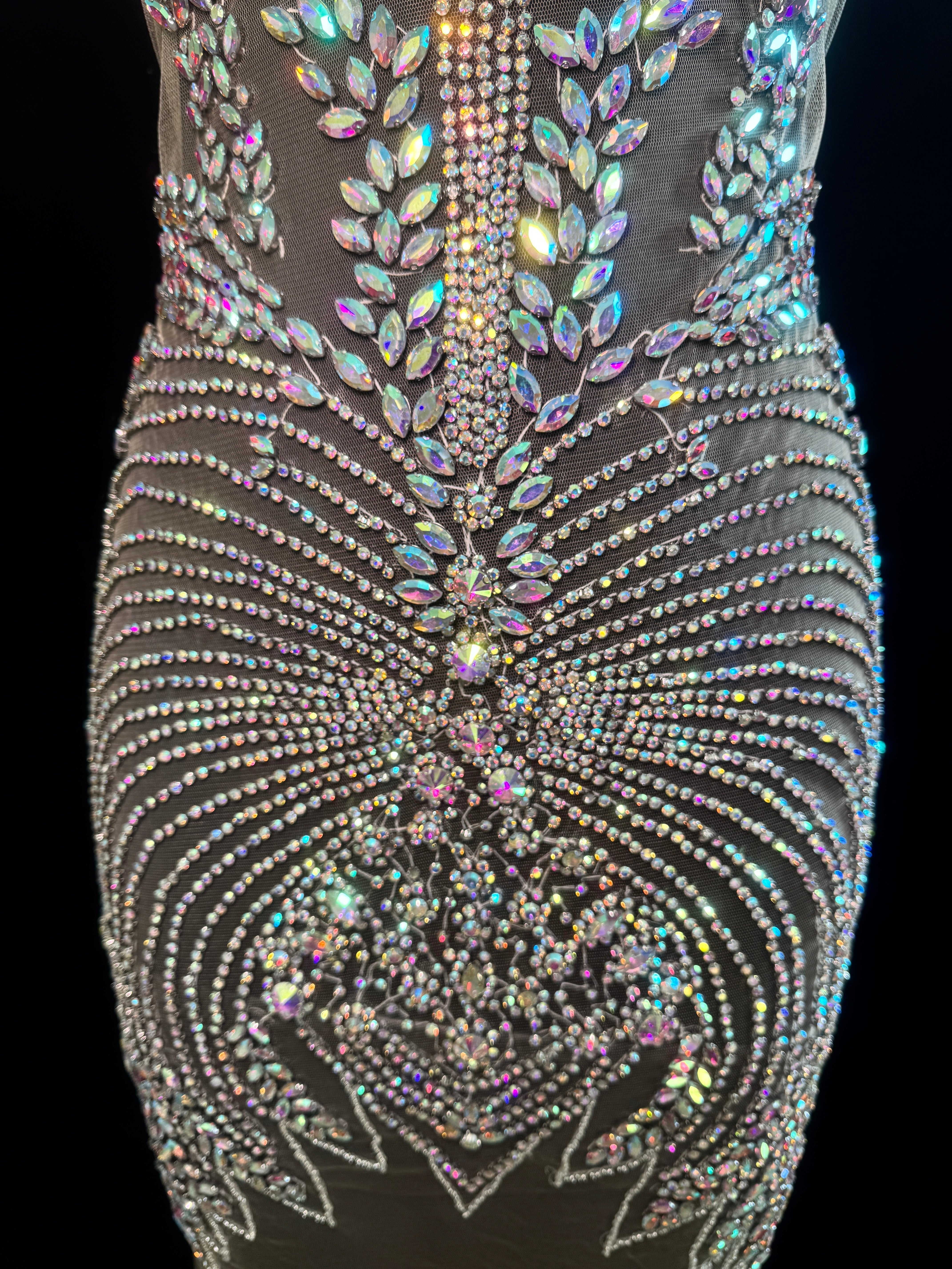 Daisy Silver Iridescent Rhinestones Bodice Applique, silver rhinestone, light silver rhinestone, dark silver rhinestone