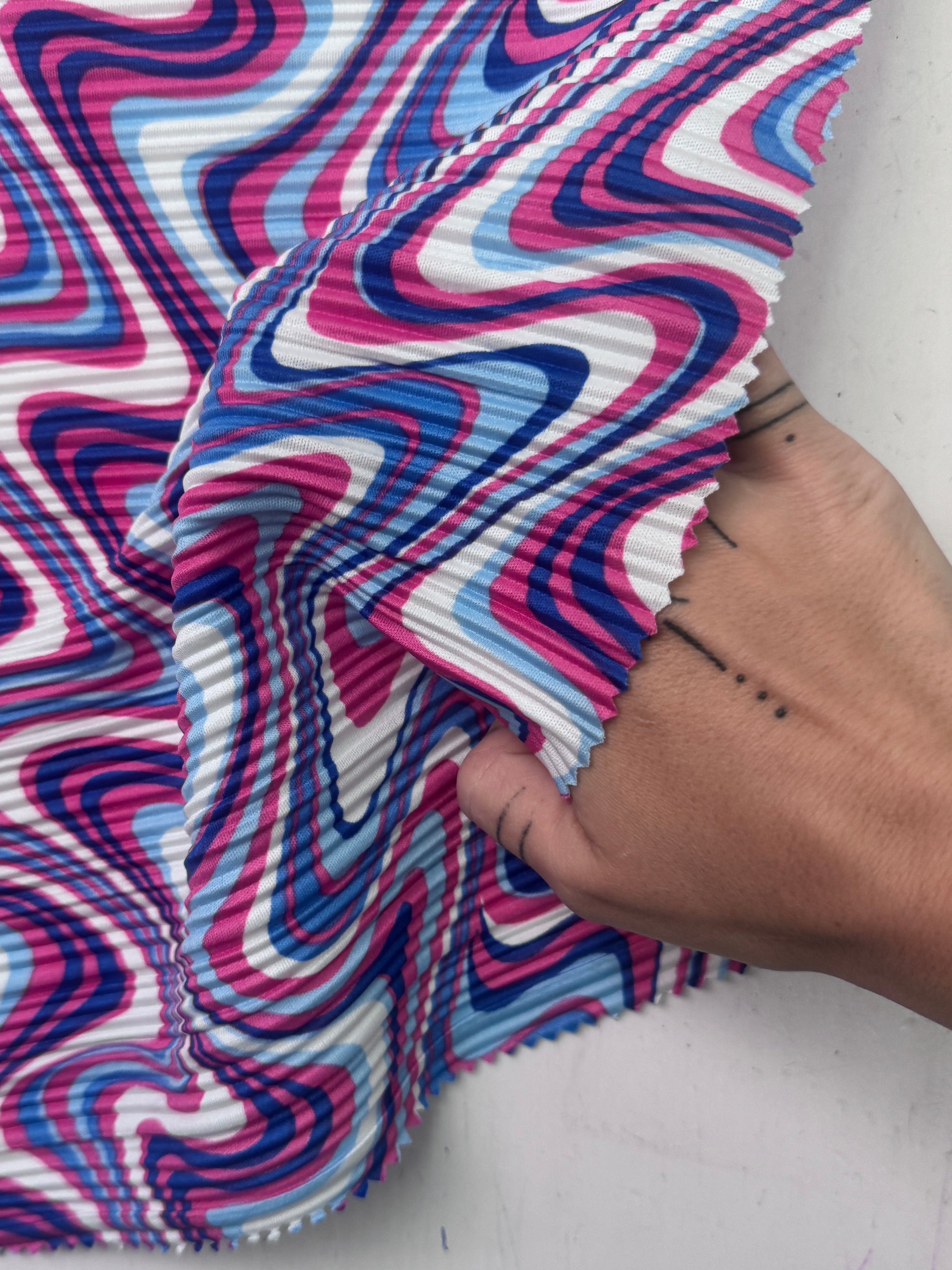 Blue Pink Print Pleated Knit, online textile store, sewing, fabric store, sewing store, cheap fabric store, kiki textiles