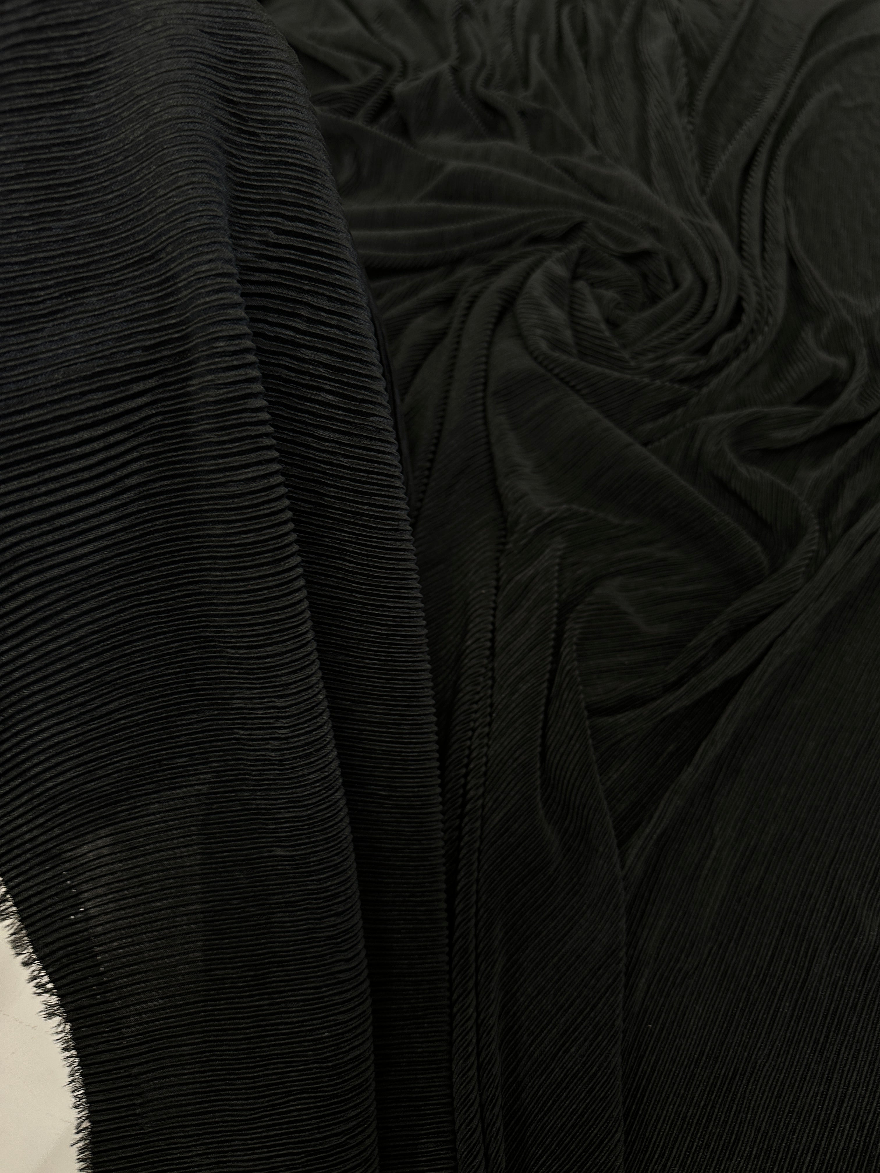 Black Pleated Knit, Black knit, knit for woman, premium knit, knit in low price, knit on sale, knit on discount, knit for dresses