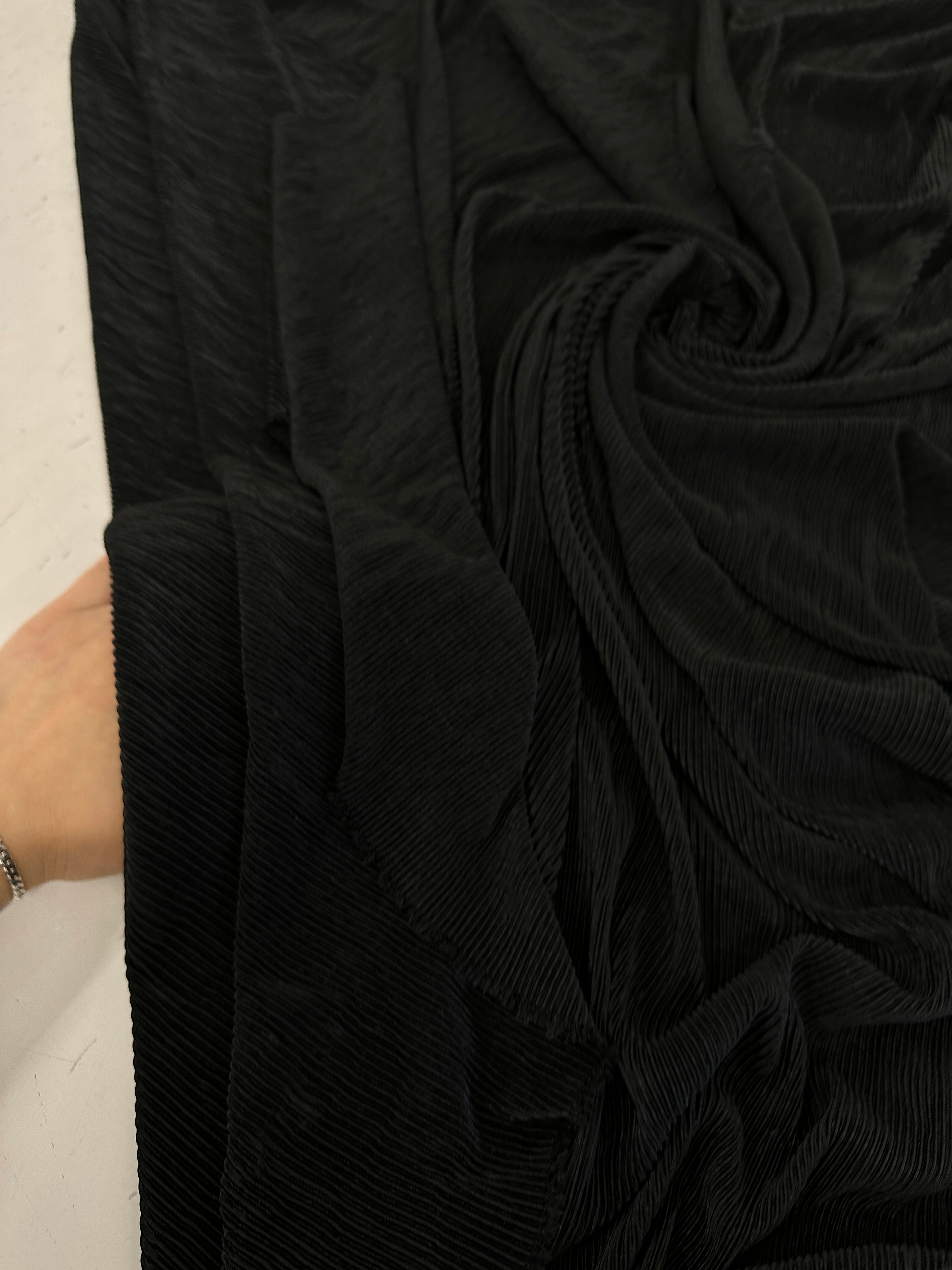 Black Pleated Knit, sewing, fabric store, sewing store, cheap fabric store, kiki textiles