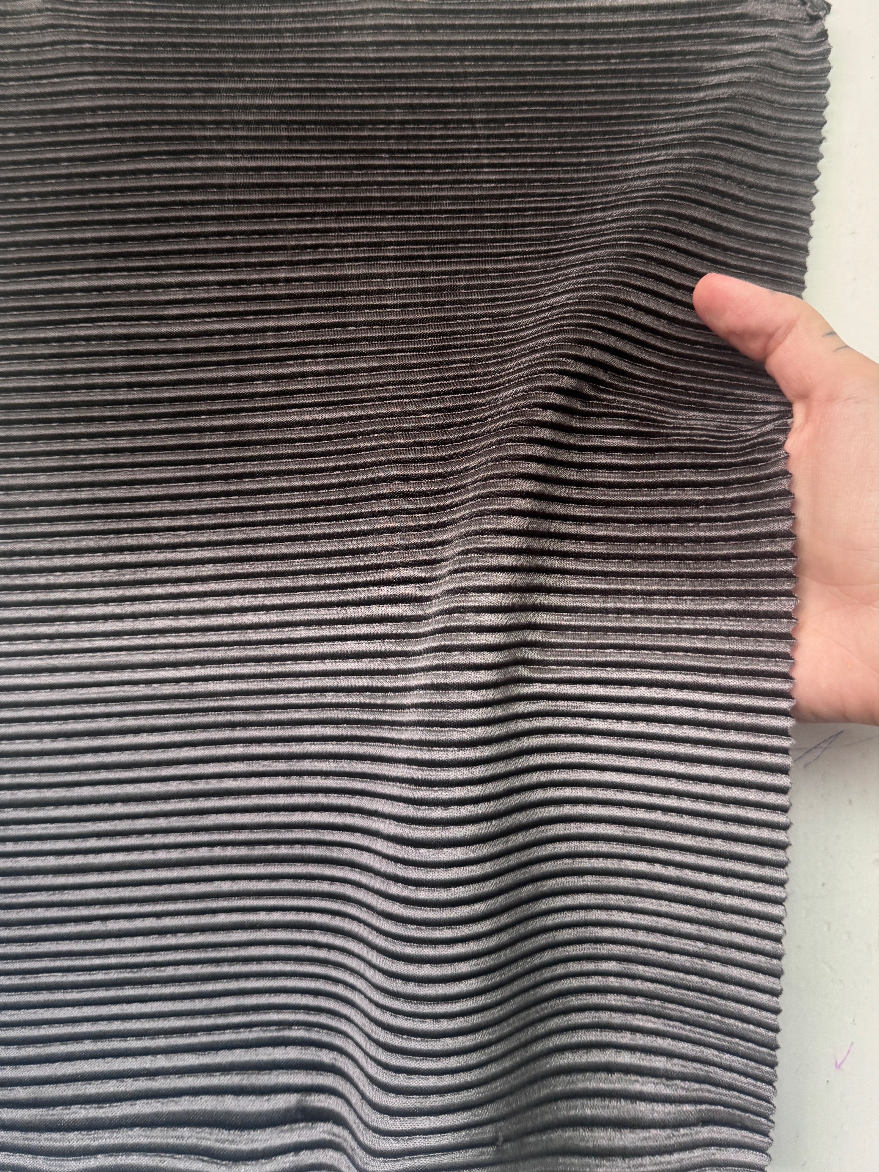 Silver Ombre Pleated Knit, silver pleated knit, silver pleated fabric, pleated spandex, spandex fabric, kiki textiles, sewing, charcoal textured knit