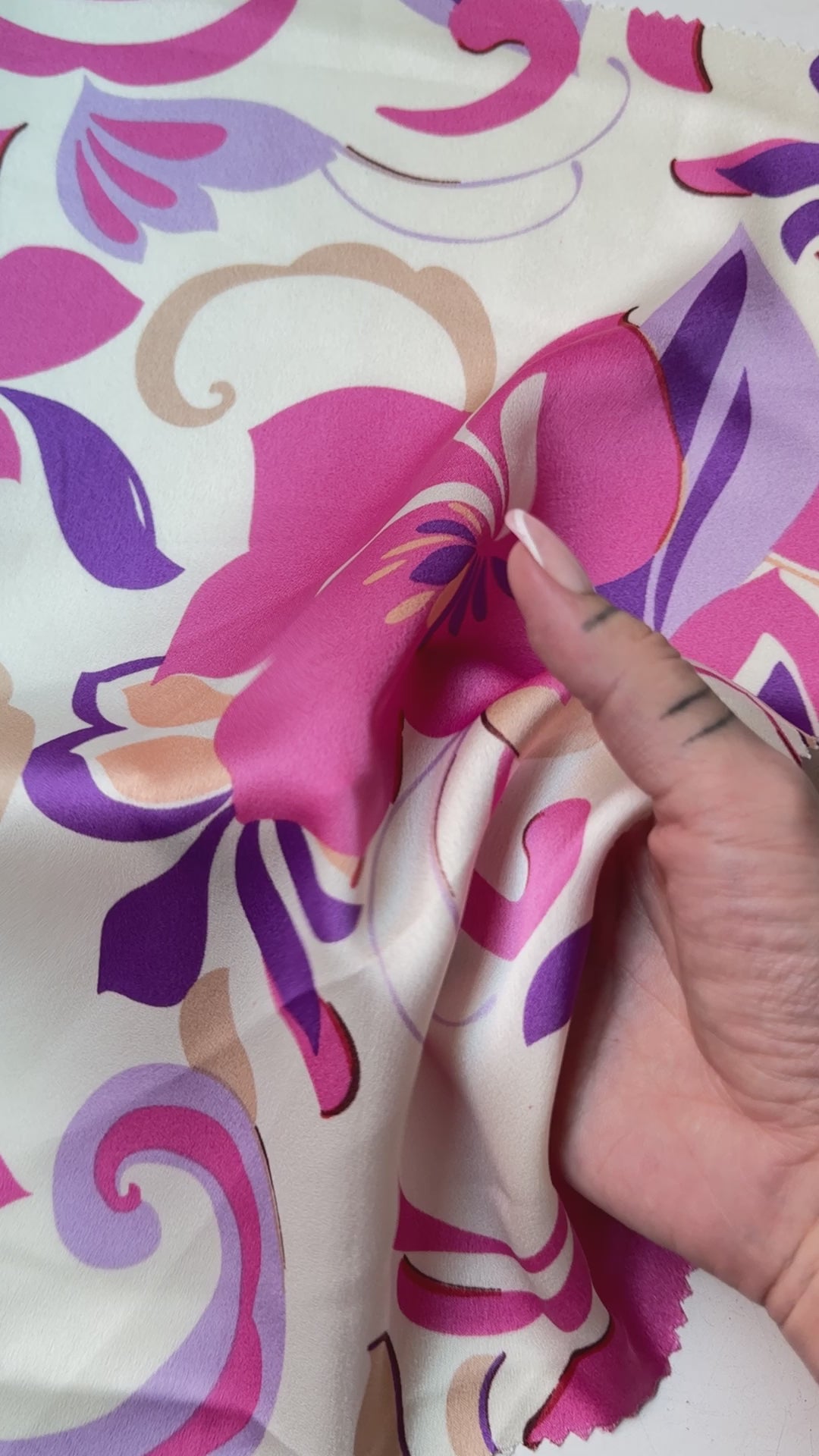 ivory/pink Floral Print Satin, ivory floral print Satin, pink Printed Satin, best quality Printed Satin, Printed Satin for bridal wear, Printed Satin for party wear, Printed Satin in low price, premium Printed Satin