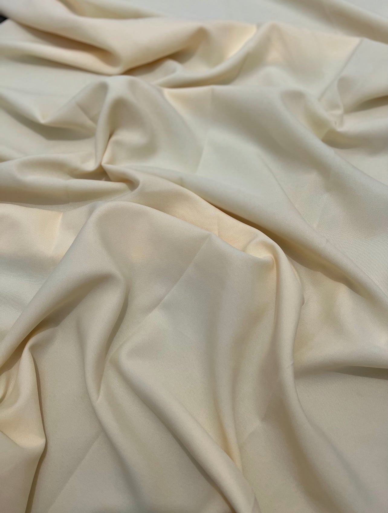cream poplin, white poplin, beige poplin, light brown poplin, poplin fabric for woman, poplin fabric for bride, poplin fabric on sale, poplin fabric on discount, premium poplin fabric, cheap poplin fabric