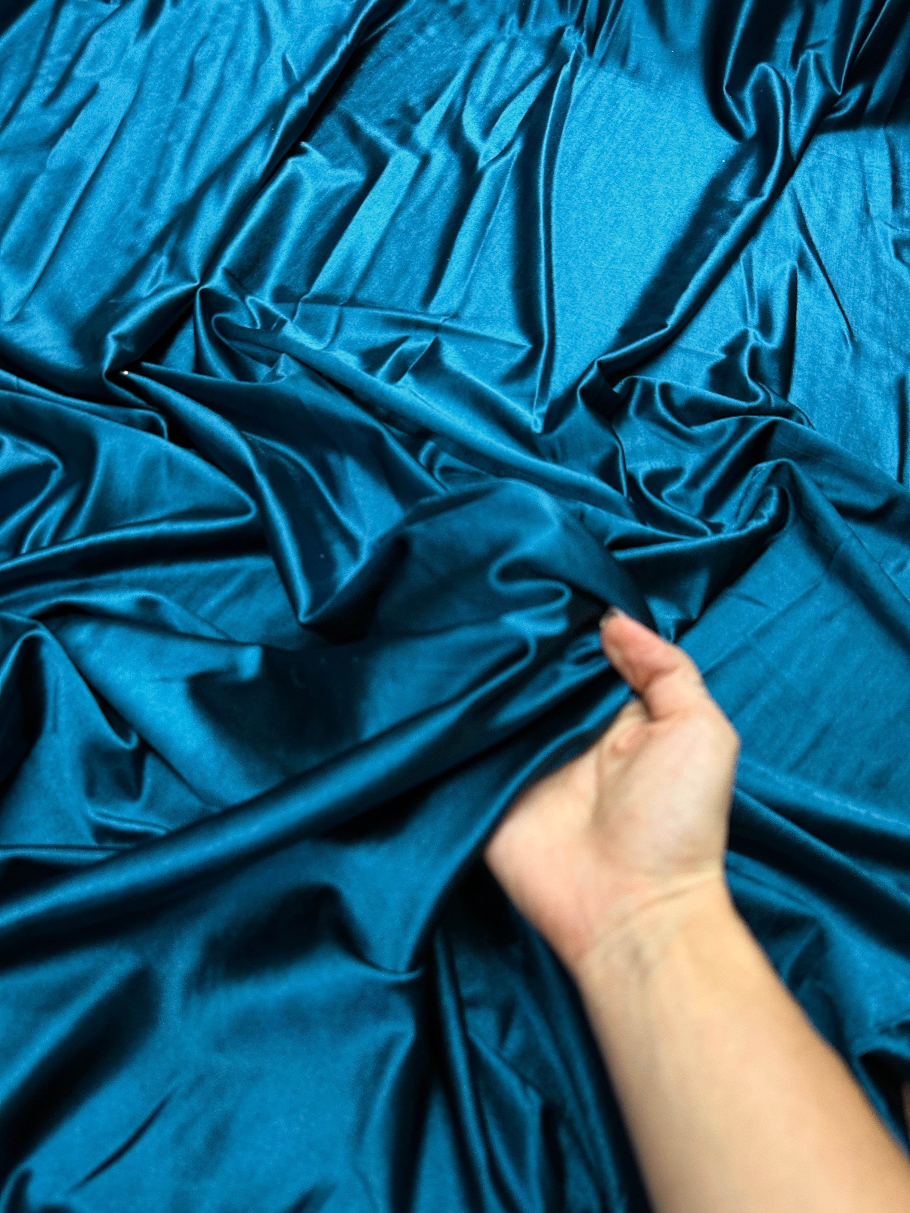 deep teal nylon spandex, dark blue nylon spandex, electric blue spandex, blue nylon spandex, ocean blue shiny nylon spandex for woman, shiny nylon for bride, spandex for swim wear, premium spandex, spandex on sale, low price spandex