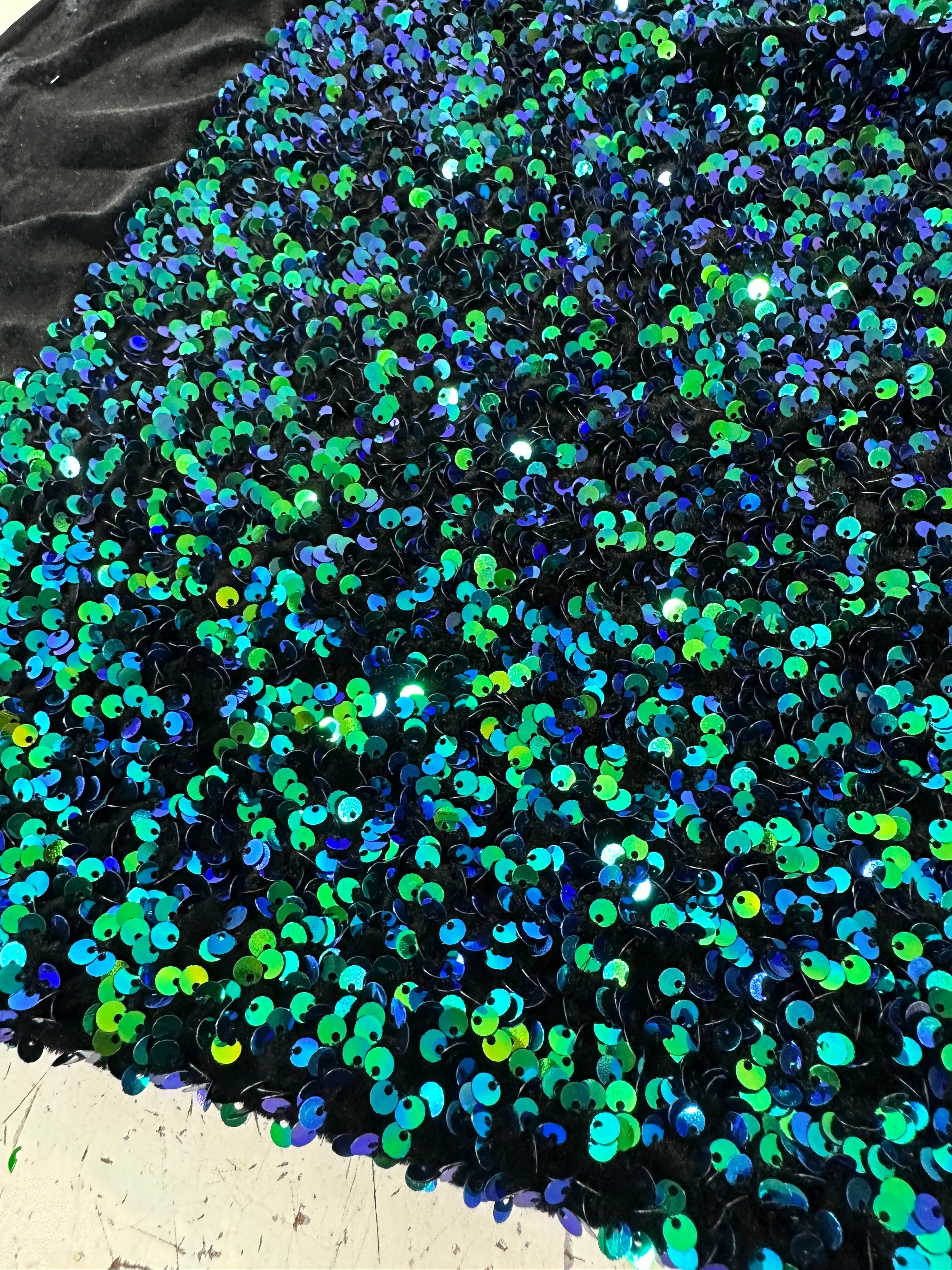 Iridescent Emerald Sequin on Velvet, Iridescent Emerald Sequin on Velvet for woman, velvet cloth, Iridescent Emerald sequin on velvet for bride, sequin stretch velvet, velvet for gown, stretch velvet, velvet fabric with sequin, solid velvet, sequin fabric for gown, 4 way stretch velvet