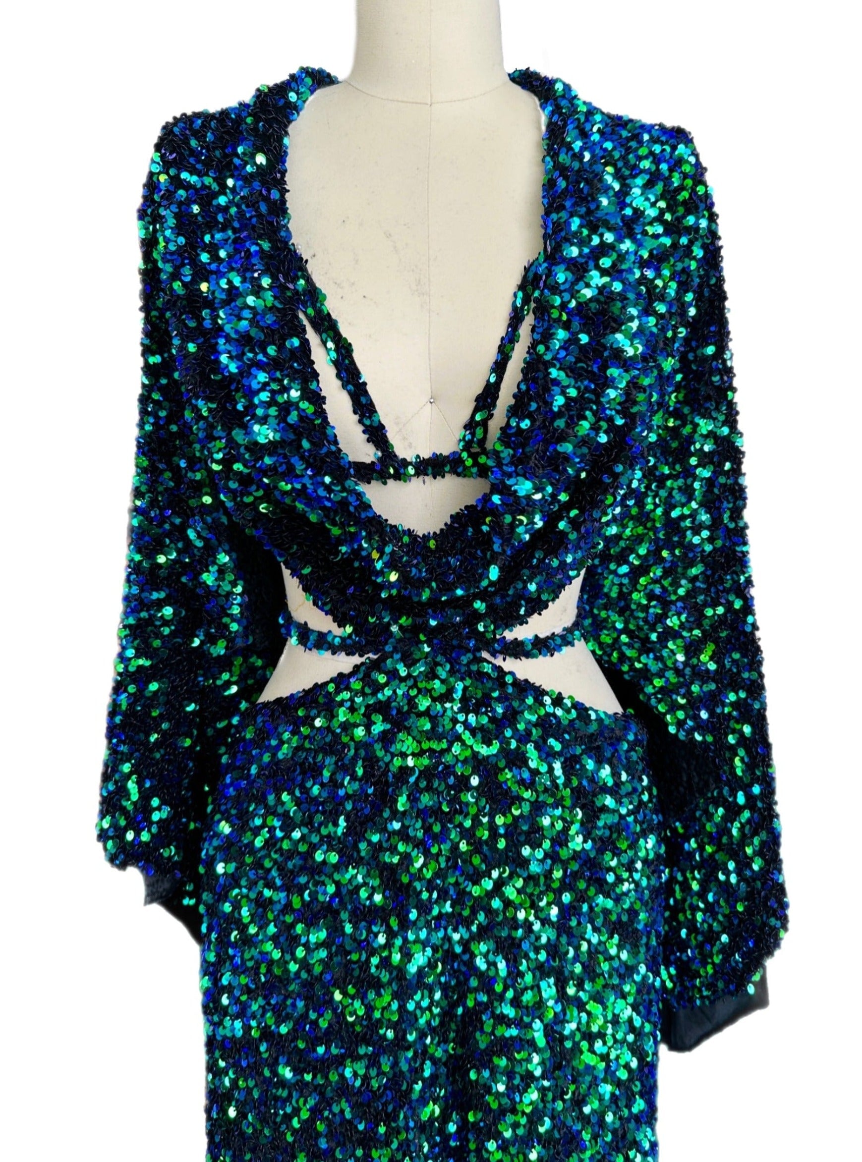 Iridescent Emerald Sequin on Velvet, Iridescent Emerald Sequin on Velvet for woman, velvet cloth, Iridescent Emerald sequin on velvet for bride, sequin stretch velvet, velvet for gown, stretch velvet, velvet fabric with sequin, solid velvet, sequin fabric for gown, 4 way stretch velvet