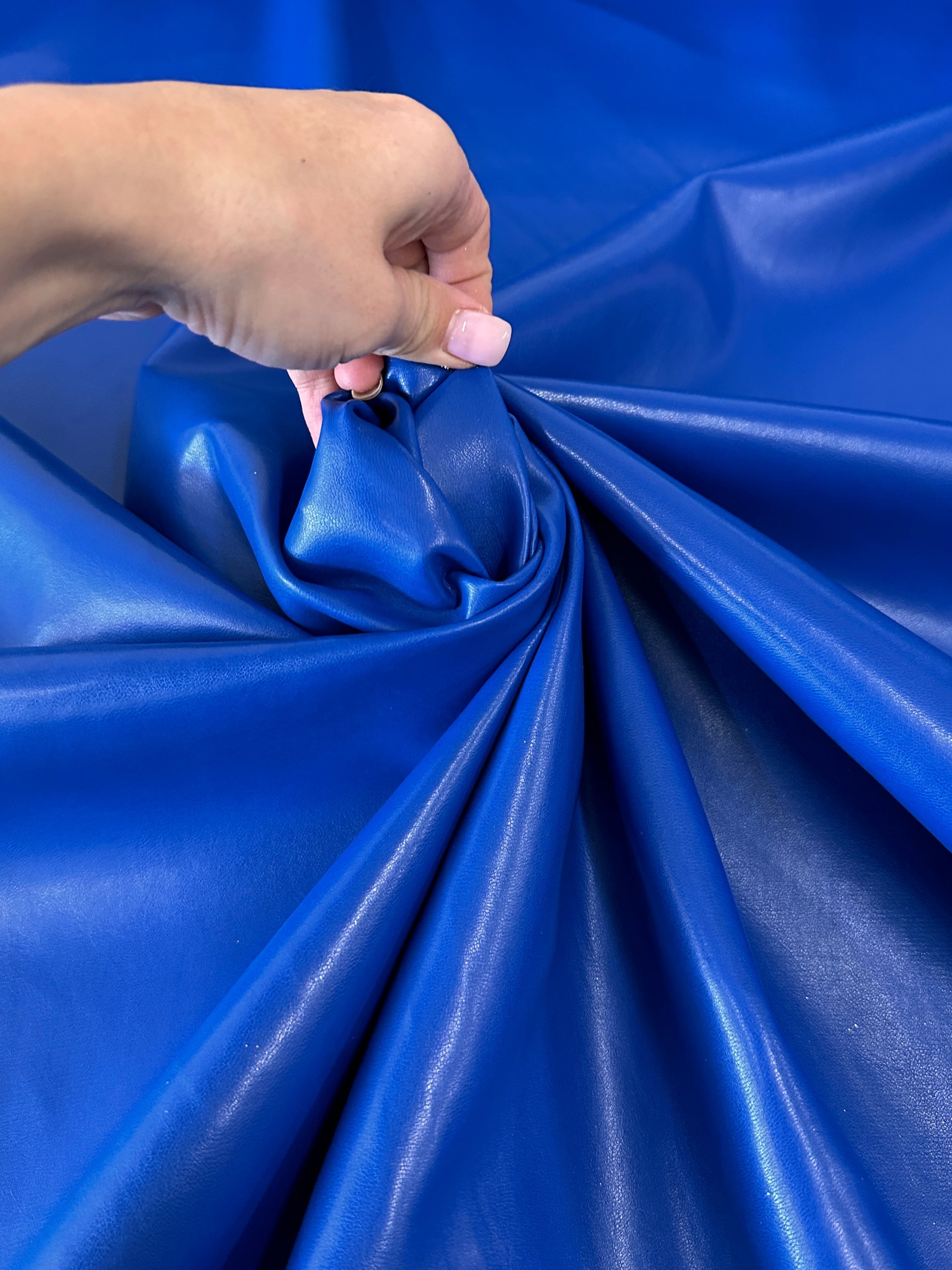 royal blue Faux Leather, light blue faux leather, blue faux leather, dark blue faux leather for woman, faux leather for costumes, faux leather for home decor, 2 way stretch faux leather, leather for blazers, cheap leather, discounted leather, leather on sale