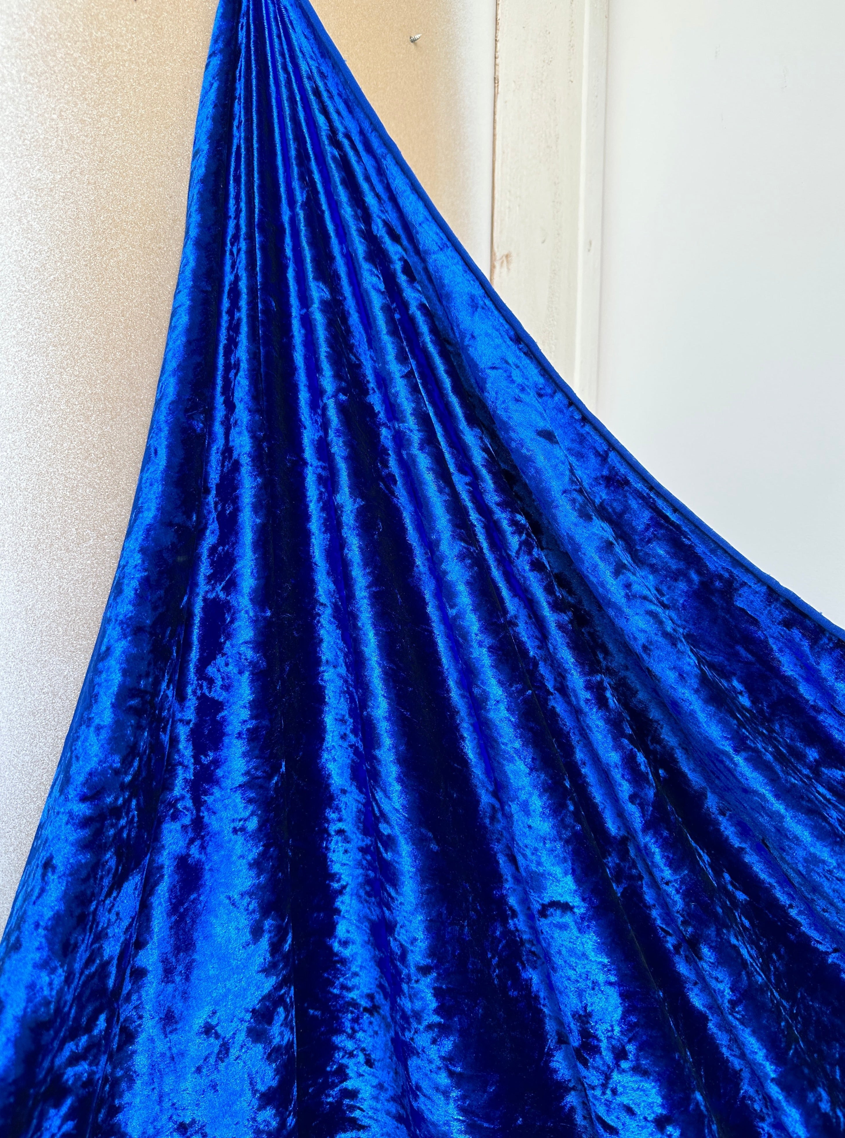 royal  blue crushed velvet, navy crushed velvet, blue crushed velvet, aqua blue velvet, light blue for woman, dark blue velvet, teal blue velvet, kikitextile velvet, velvet for woman, velvet for bride, velvet los angelos, premium velvet, buy velvet online, velvet on discount, velvet on sale