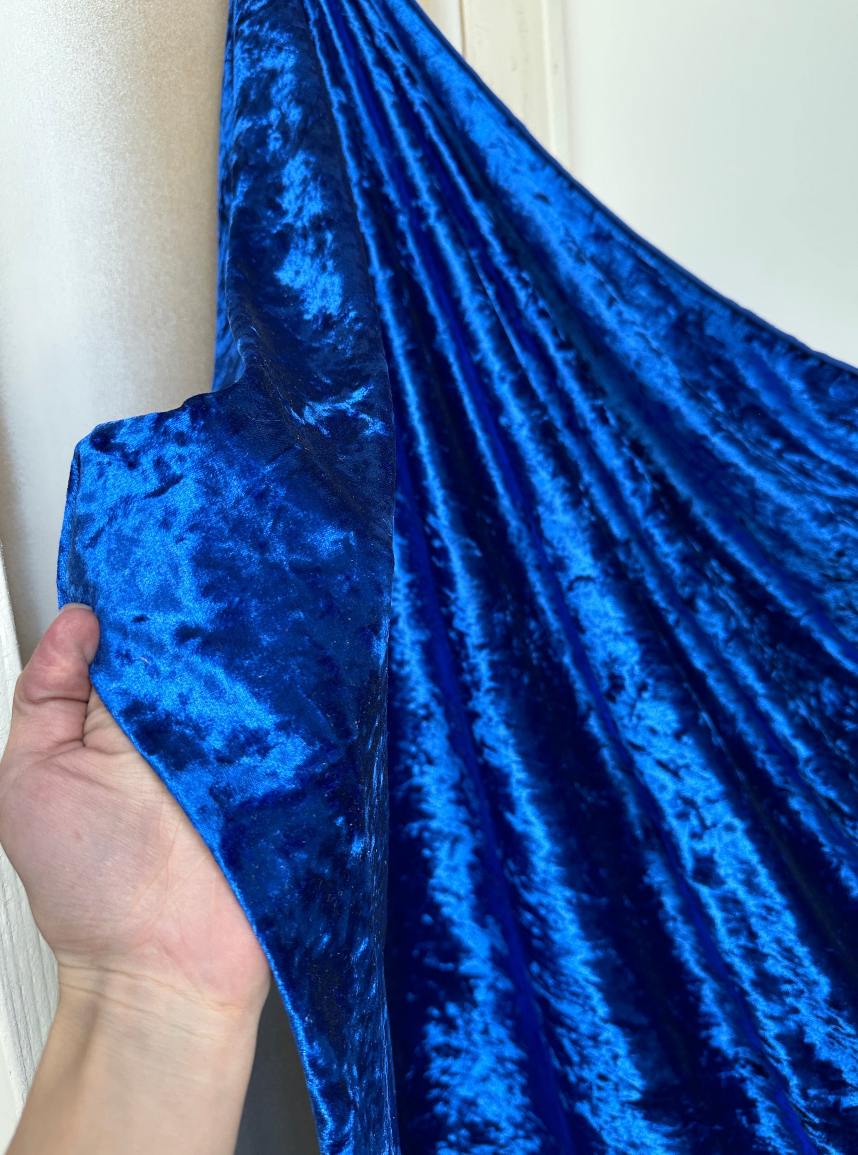 royal  blue crushed velvet, navy crushed velvet, blue crushed velvet, aqua blue velvet, light blue for woman, dark blue velvet, teal blue velvet, kikitextile velvet, velvet for woman, velvet for bride, velvet los angelos, premium velvet, buy velvet online, velvet on discount, velvet on sale