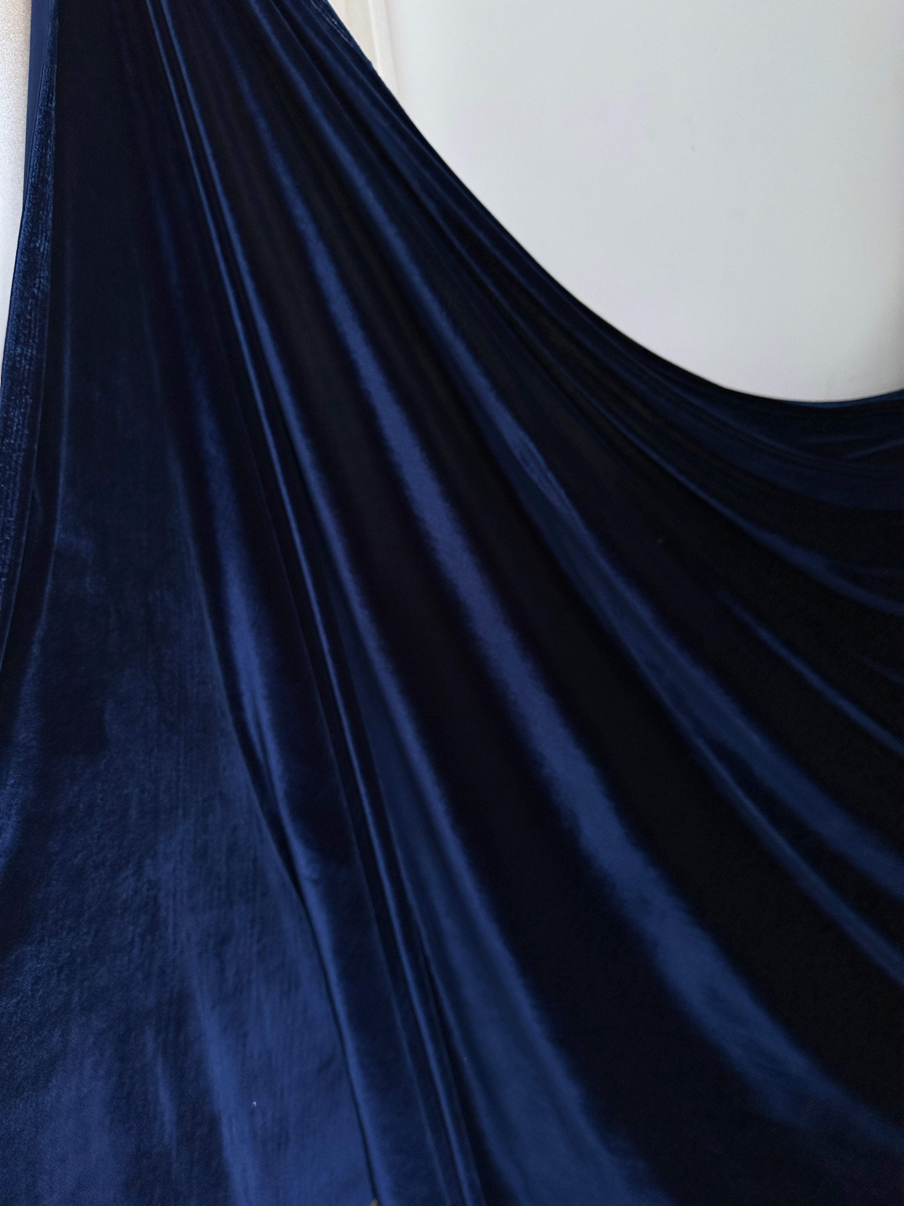 Navy stretch velvet, navy blue velvet for woman, navy bridal fabric, bridal fabric in blue, dark blue velvet, light blue vevlet, velvet on sale, discounted velvet, buy velvet online, velvet for gown, velvet for dress, luxury velvet