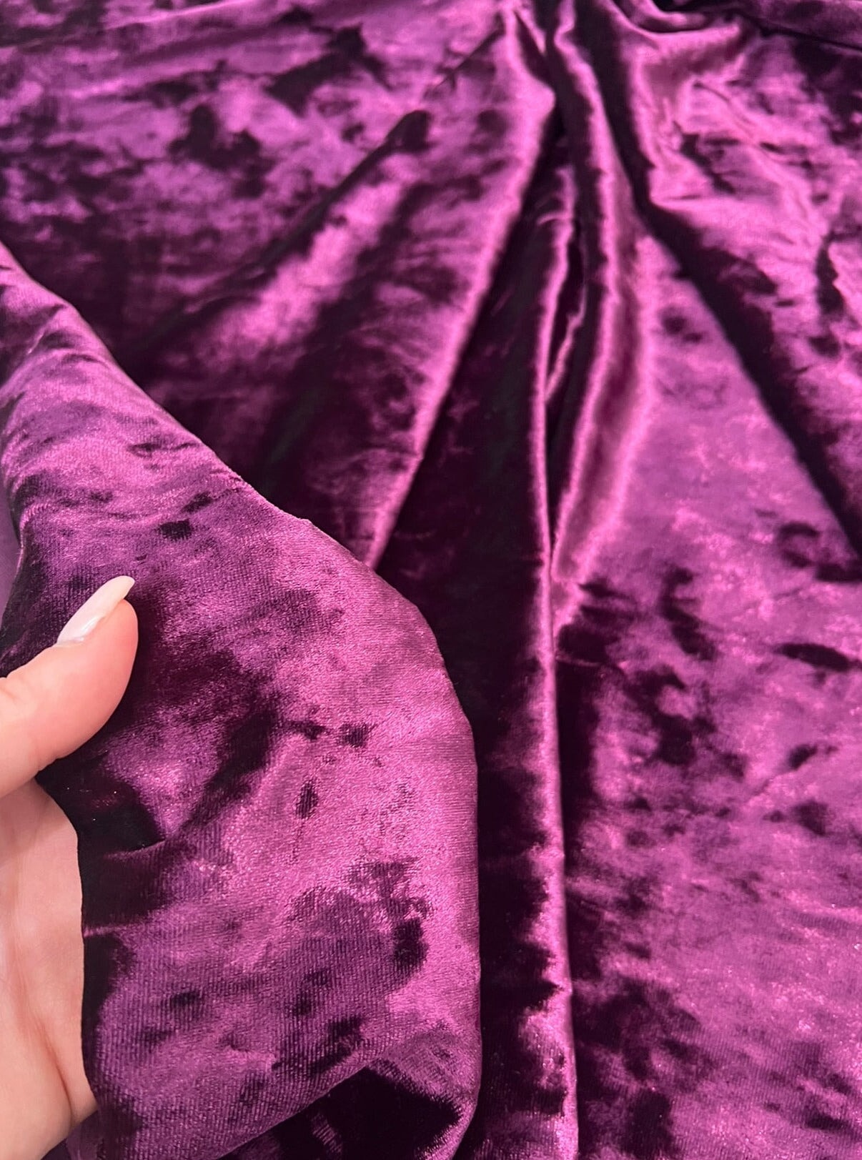 eggplant crushed velvet, purple shinny velvet, velvet for woman, kikitextile velvet, light purple velvet, dark purple velvet, sparkle purple velvet, pale purple velvet, velvet for woman, velvet for bride, premium velvet, cheap velvet, velvet on discount, velvet on sale