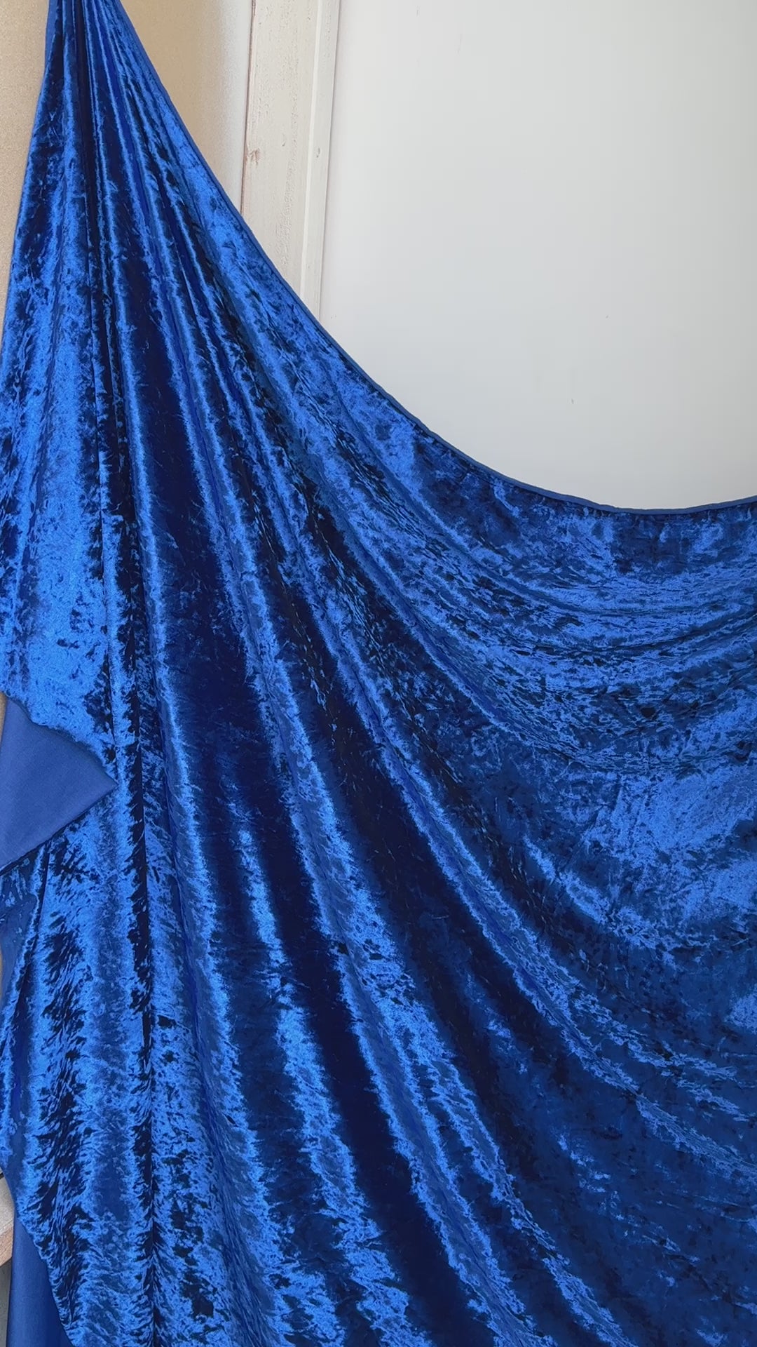 royal  blue crushed velvet, navy crushed velvet, blue crushed velvet, aqua blue velvet, light blue for woman, dark blue velvet, teal blue velvet, kikitextile velvet, velvet for woman, velvet for bride, velvet los angelos, premium velvet, buy velvet online, velvet on discount, velvet on sale