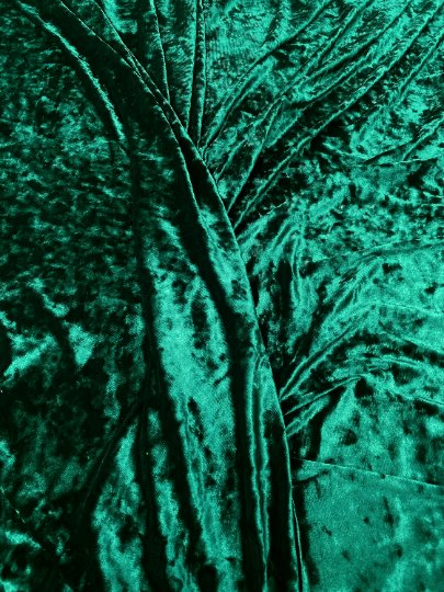 hunter green crushed velvet, green crushed velvet for gown, crushed velvet for wedding, light green crushed velvet, dark green crushed velvet for brides, crushed fancy velvet, velvet for dress, crushed expensive velvet