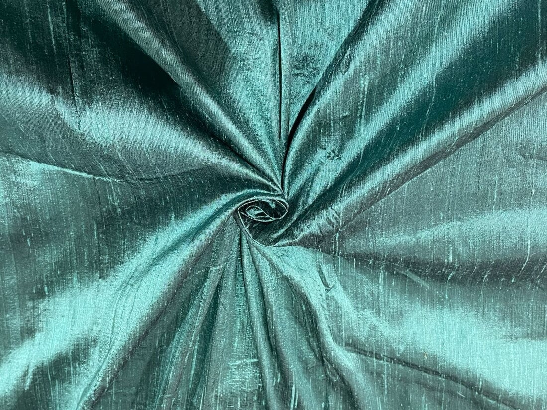 Draped in Opulence: Why dupioni silk is the epitome of Luxe Fashion