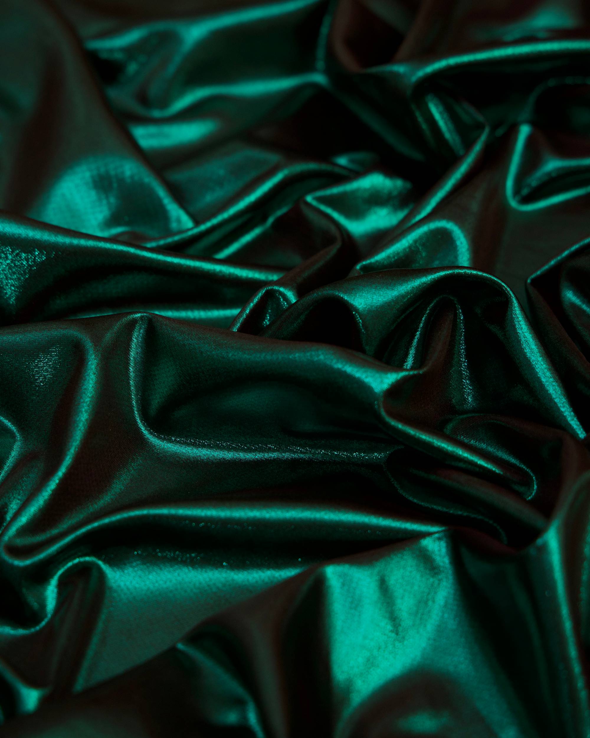 Emerald Green Performance Foiled Spandex, Kiki Sewing Store, Kiki Luxury Fabric, Cheap Fabric Store, Kiki Textiles, Kiki Textile by the Yard, Kiki Textile USA
