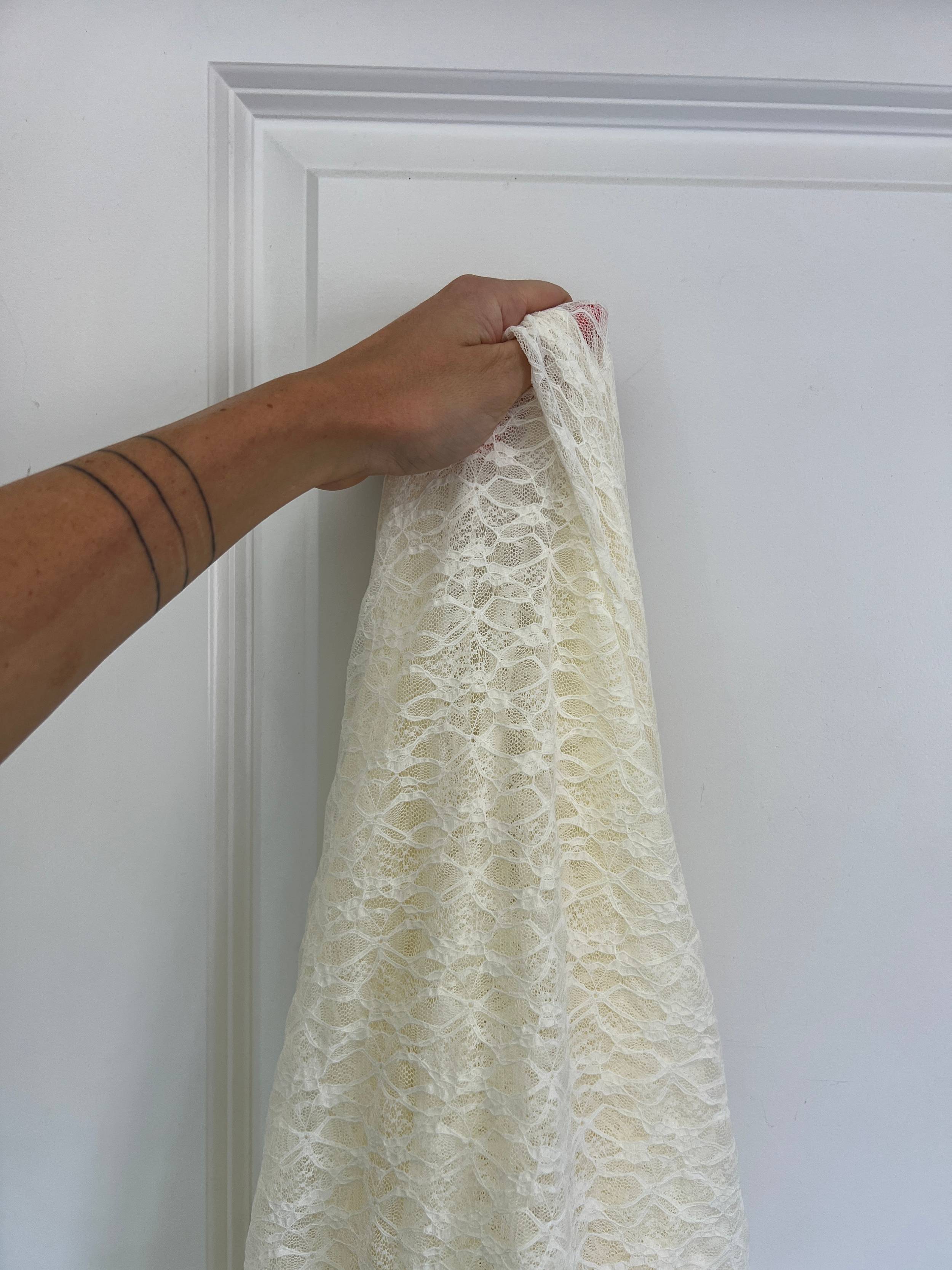 Ivory Whisper Vine Stretch Chantilly Lace Mesh, Kiki Sewing Store, Kiki Luxury Fabric, Cheap Fabric Store, Kiki Textiles, Kiki Textile by the Yard, Kiki Textile USA
