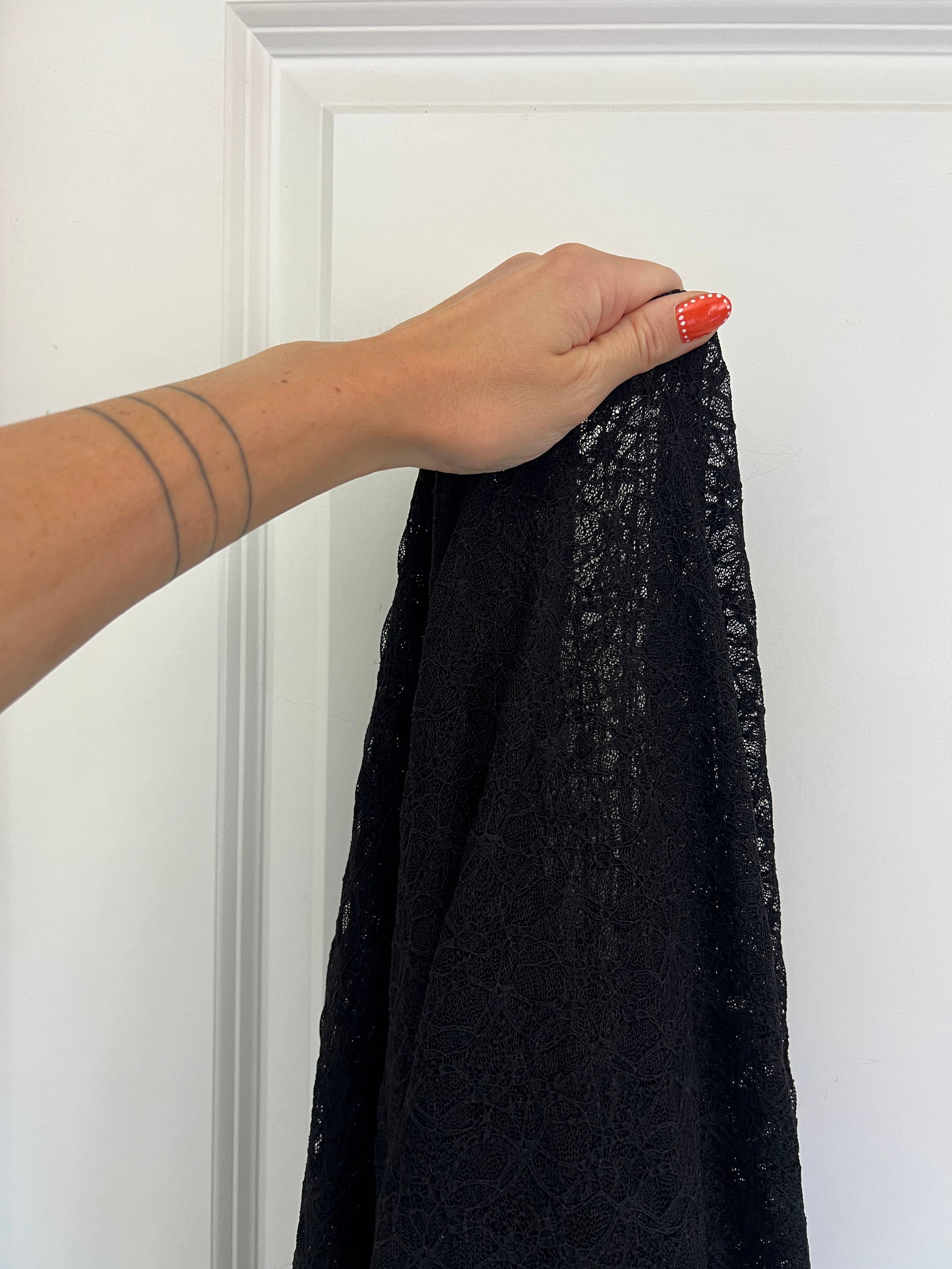 Black Whisper Vine Stretch Chantilly Lace Mesh, Kiki Sewing Store, Kiki Luxury Fabric, Cheap Fabric Store, Kiki Textiles, Kiki Textile by the Yard, Kiki Textile USA