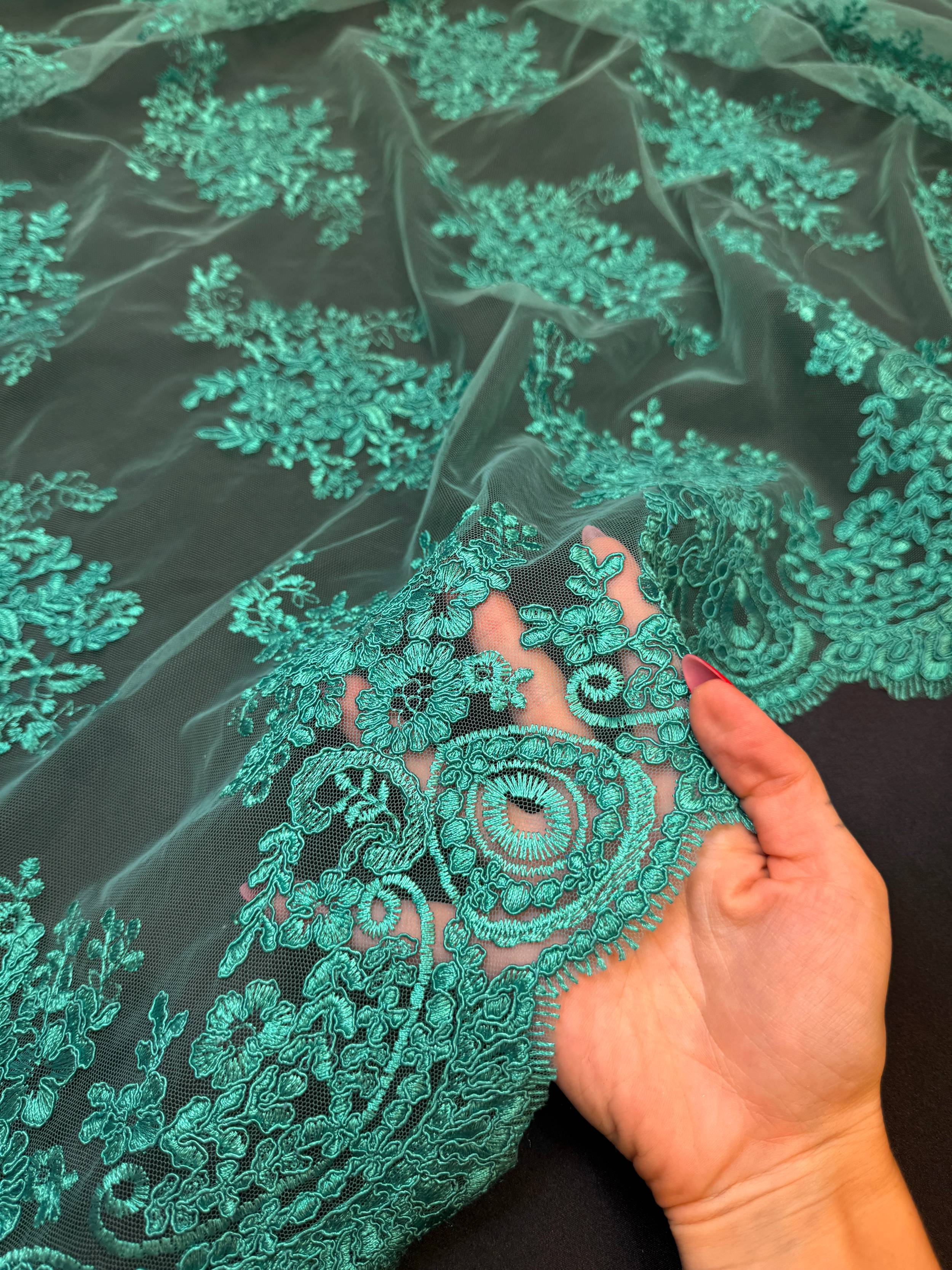 Lagoon Emerald Fleur Scalloped Lace Mesh, Kiki Sewing Store, Kiki Luxury Fabric, Cheap Fabric Store, Kiki Textiles, Kiki Textile by the Yard, Kiki Textile USA
