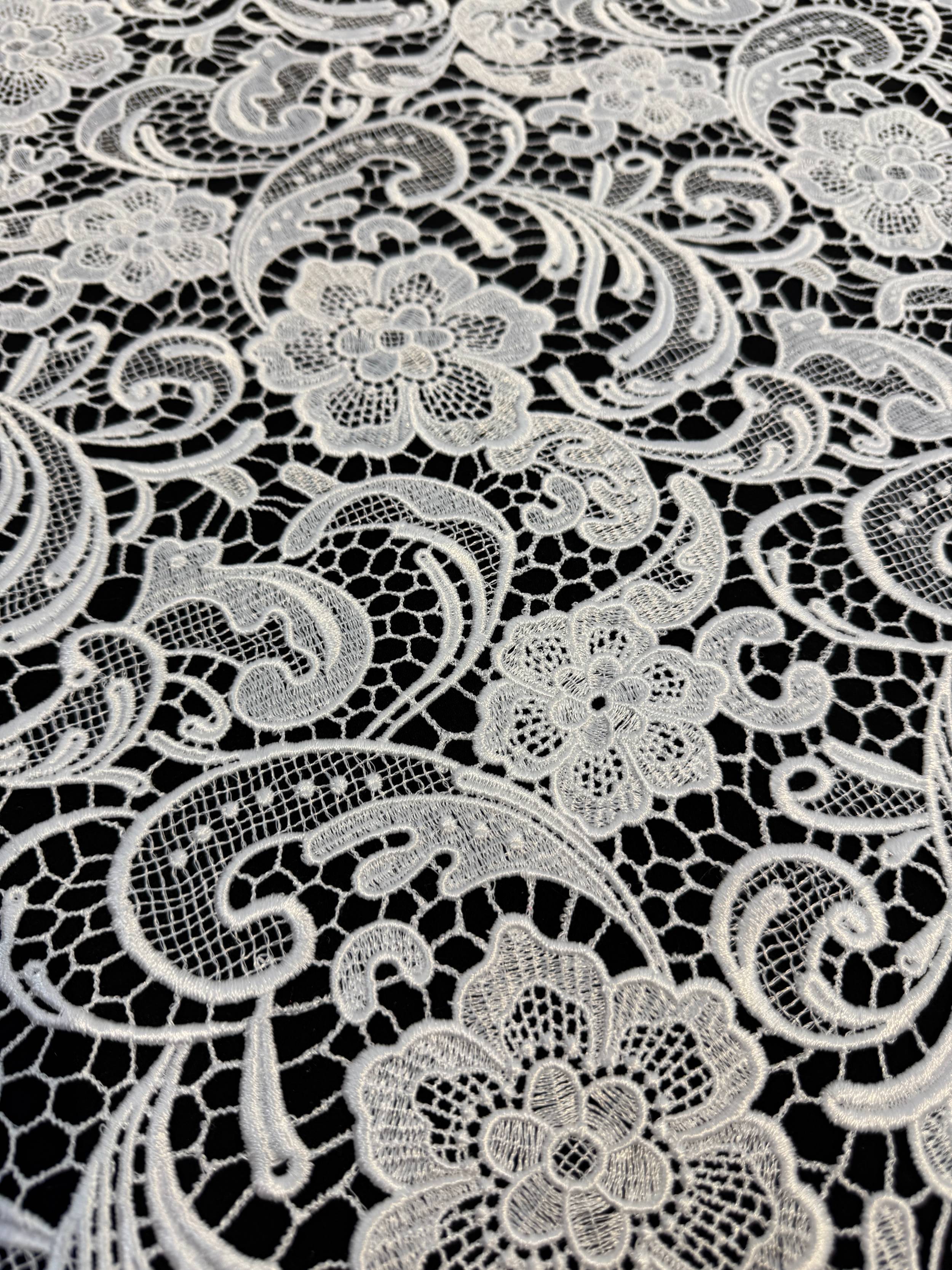 White Floral Couture Embroidered Scalloped Guipure, Embroidered Floral Lace, Scalloped Lace Fabric, Couture Lace Fabric, Floral Embroidered Lace, Bridal Lace Fabric