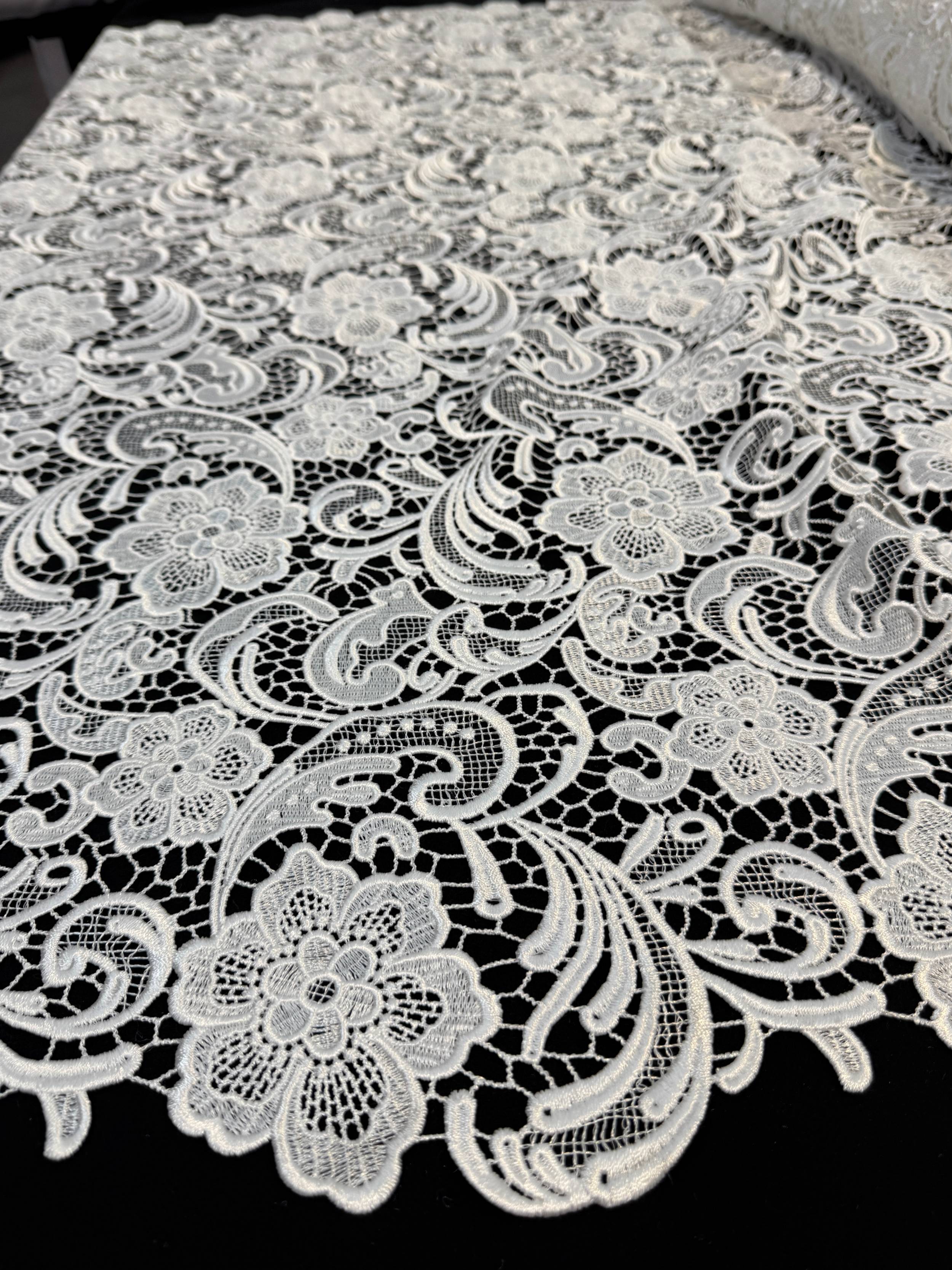 Off White Floral Couture Embroidered Scalloped Guipure, Embroidered Floral Lace, Scalloped Lace Fabric, Couture Lace Fabric, Floral Embroidered Lace, Bridal Lace Fabric