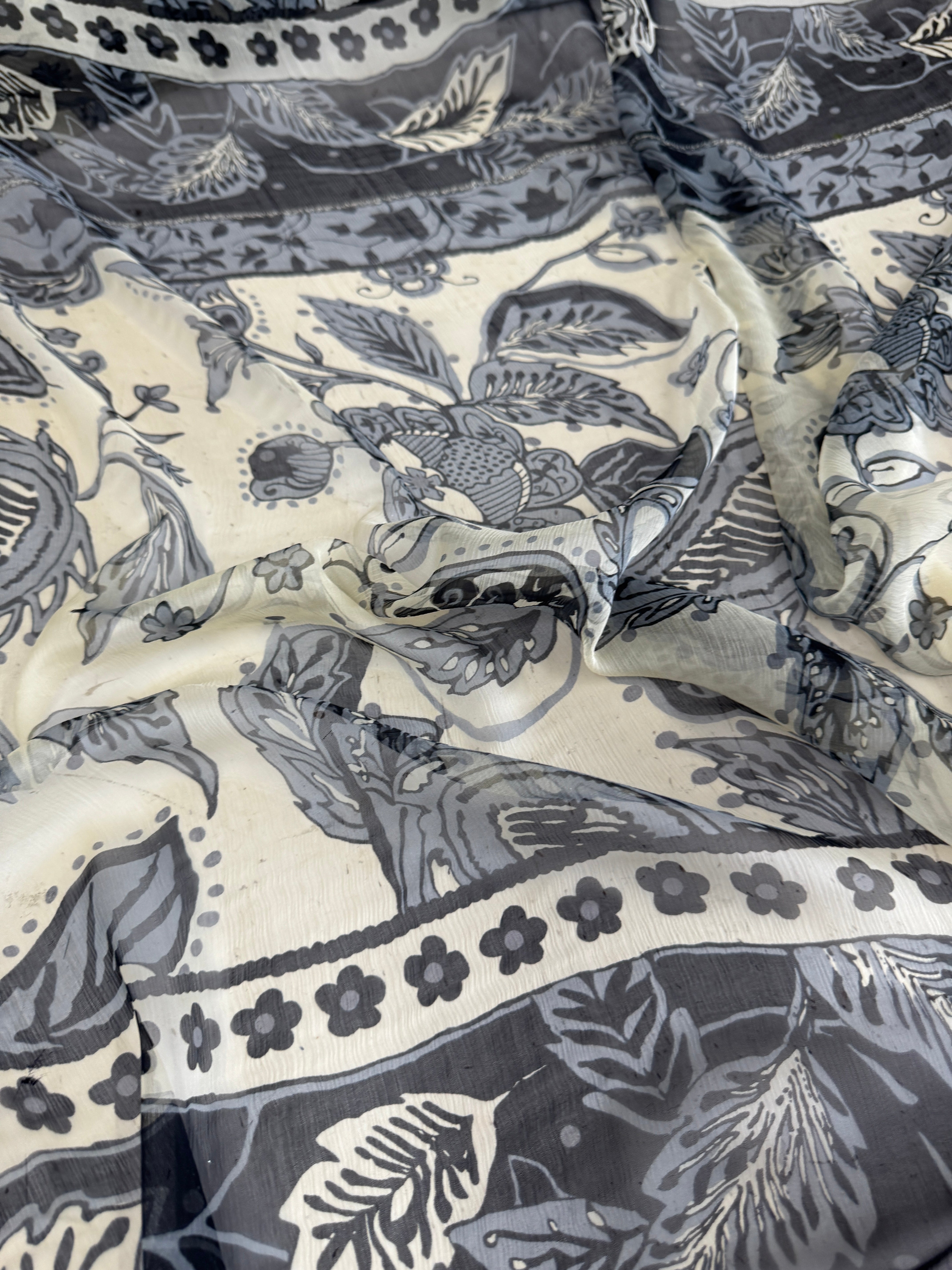 Bohemian Paisley Italian Crinkle Silk Chiffon, Crinkle Silk Chiffon, Silk Chiffon Fabric, Textured Silk Chiffon, Pure Silk Chiffon, Sheer Silk Fabric, Lightweight Silk Fabric