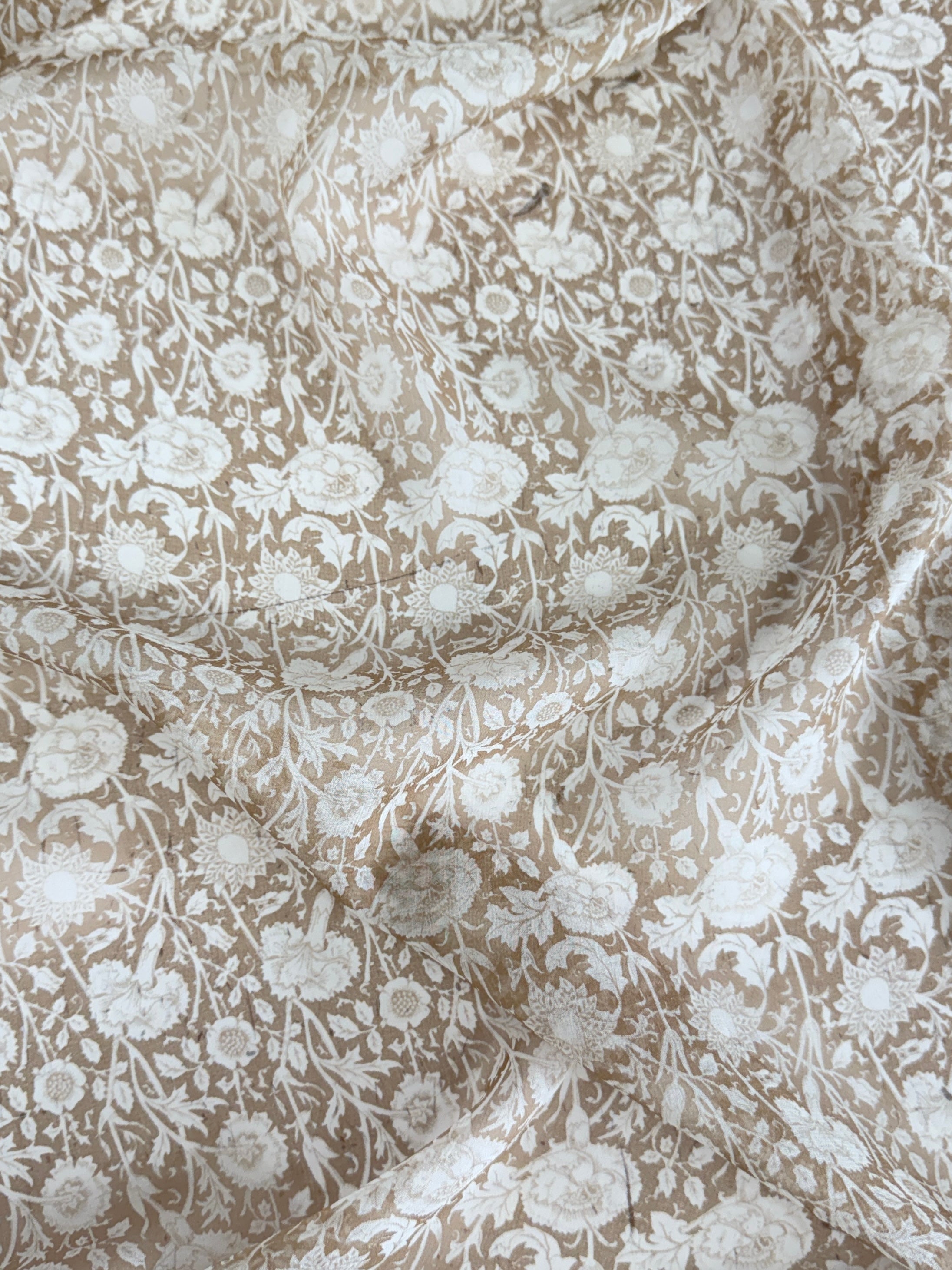 Porcelain Floral Italian Silk Chiffon, Kiki Sewing Store, Kiki Luxury Fabric, Cheap Fabric Store, Kiki Textiles, Kiki Textile by the Yard, Kiki Textile USA