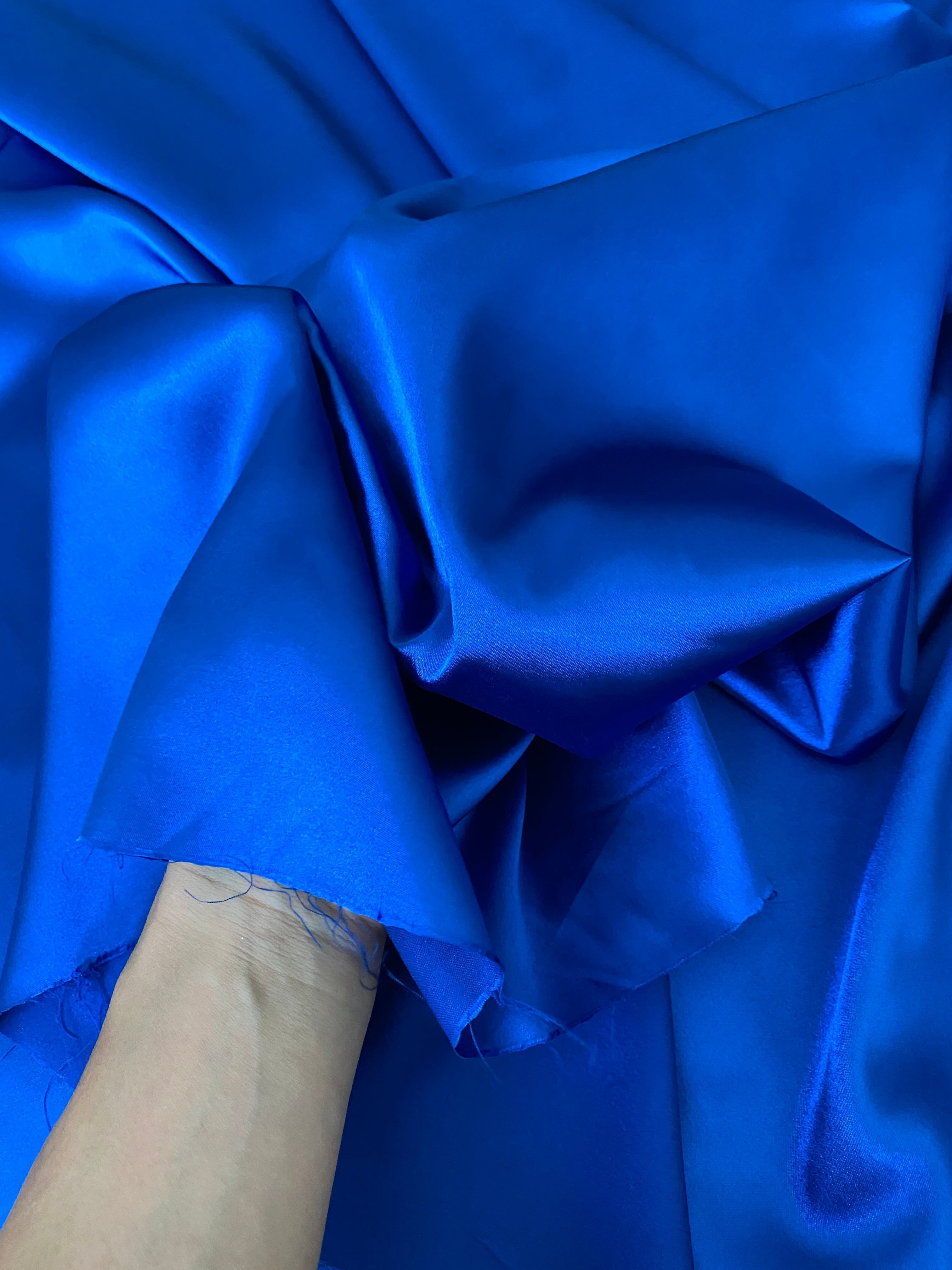 royal blue silk charmeuse, royal blue stretch silk charmeuse, royal blue polyester silk, electric blue silk material, bright blue bridal silk, bridal silk royal blue, silk for brides, silk for bridesmaid, silk fabric high quality, silk cheap, viscose silk, silk material, spandex bridal silk, spandex blue satin, spandex bridal satin, ocean blue silk fabric