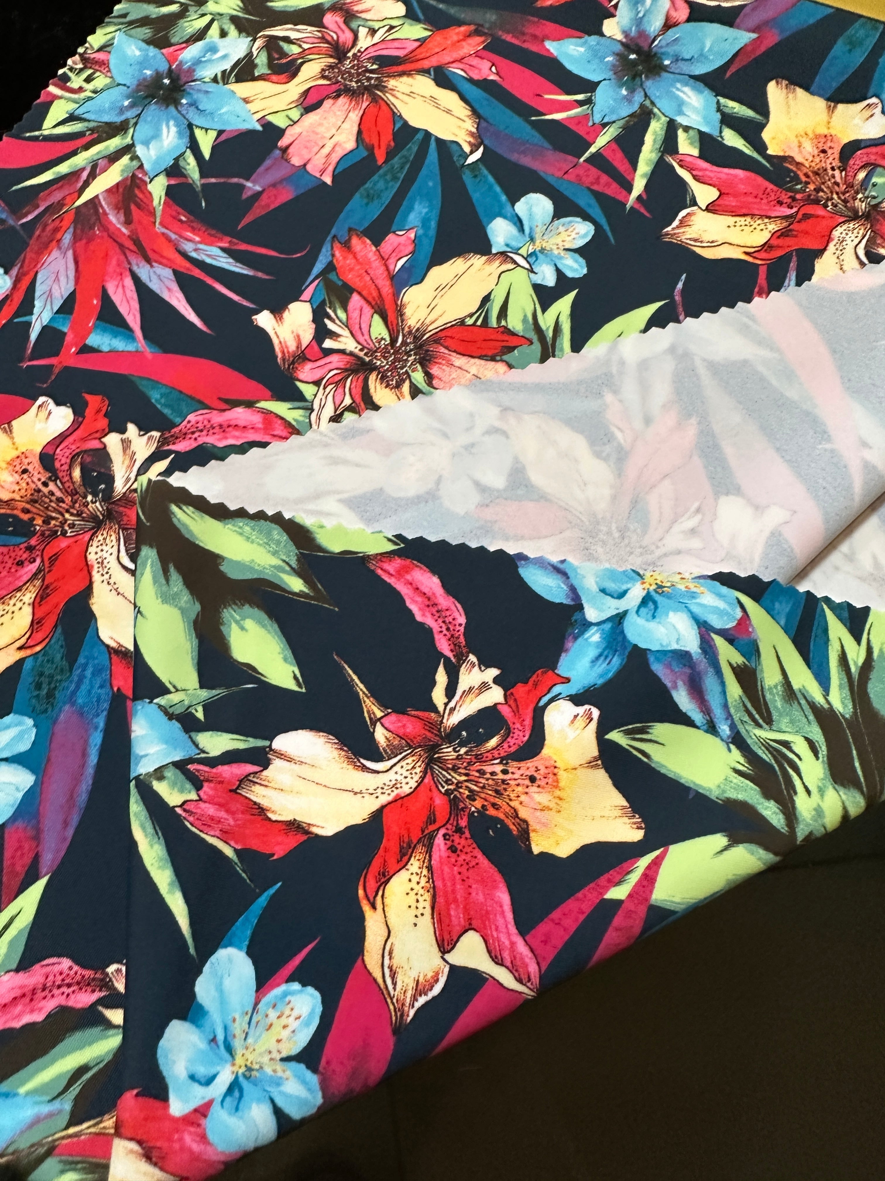 Floral Print Nylon Spandex, printed spandex fabric, spandex for legging, fabric for dancewear, kikitextiles, printed fabric, spandex store usa, spandex for woman, spandex on sale, spandex on discount, premium spandex