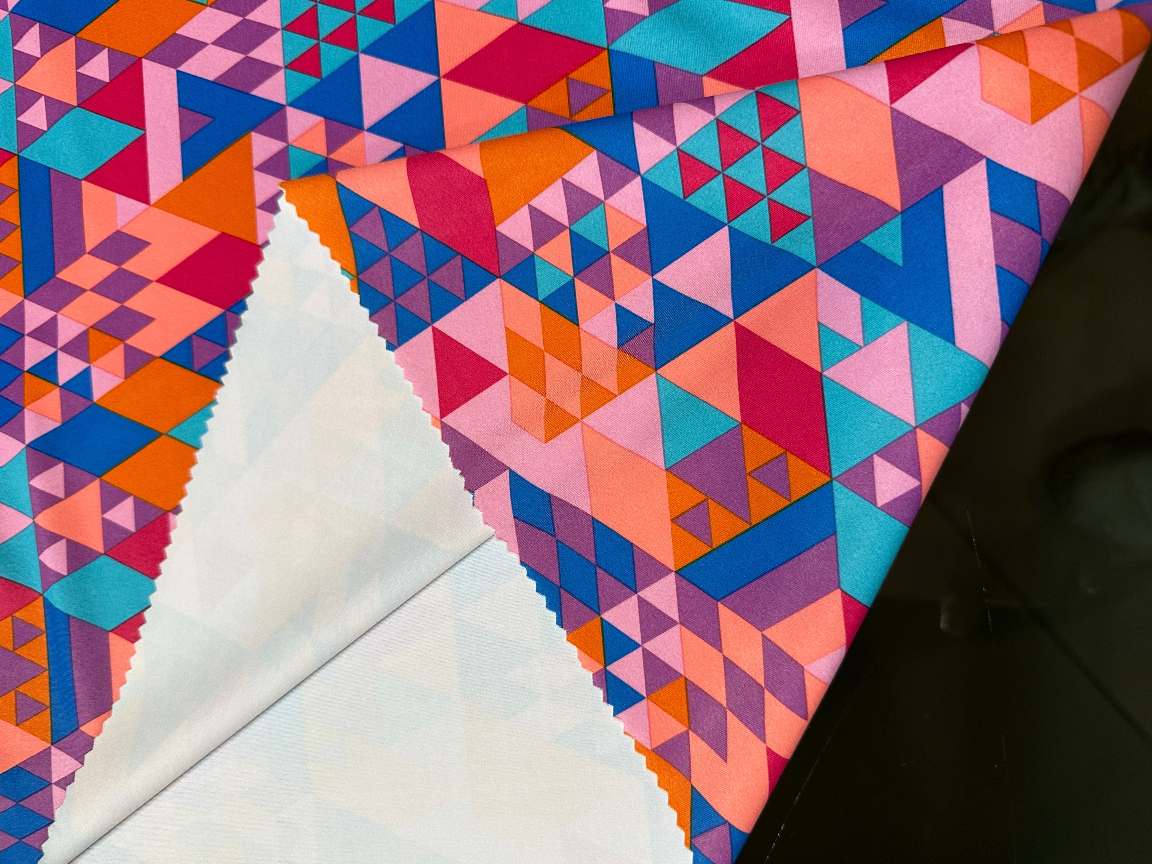 Pink Orange Abstract Print Nylon Spandex, colorfull spandex fabric, spandex for legging, fabric for dancewear, kikitextiles, printed Nylon Spandex, spandex store usa, spandex for woman, spandex on sale, spandex on discount, premium spandex