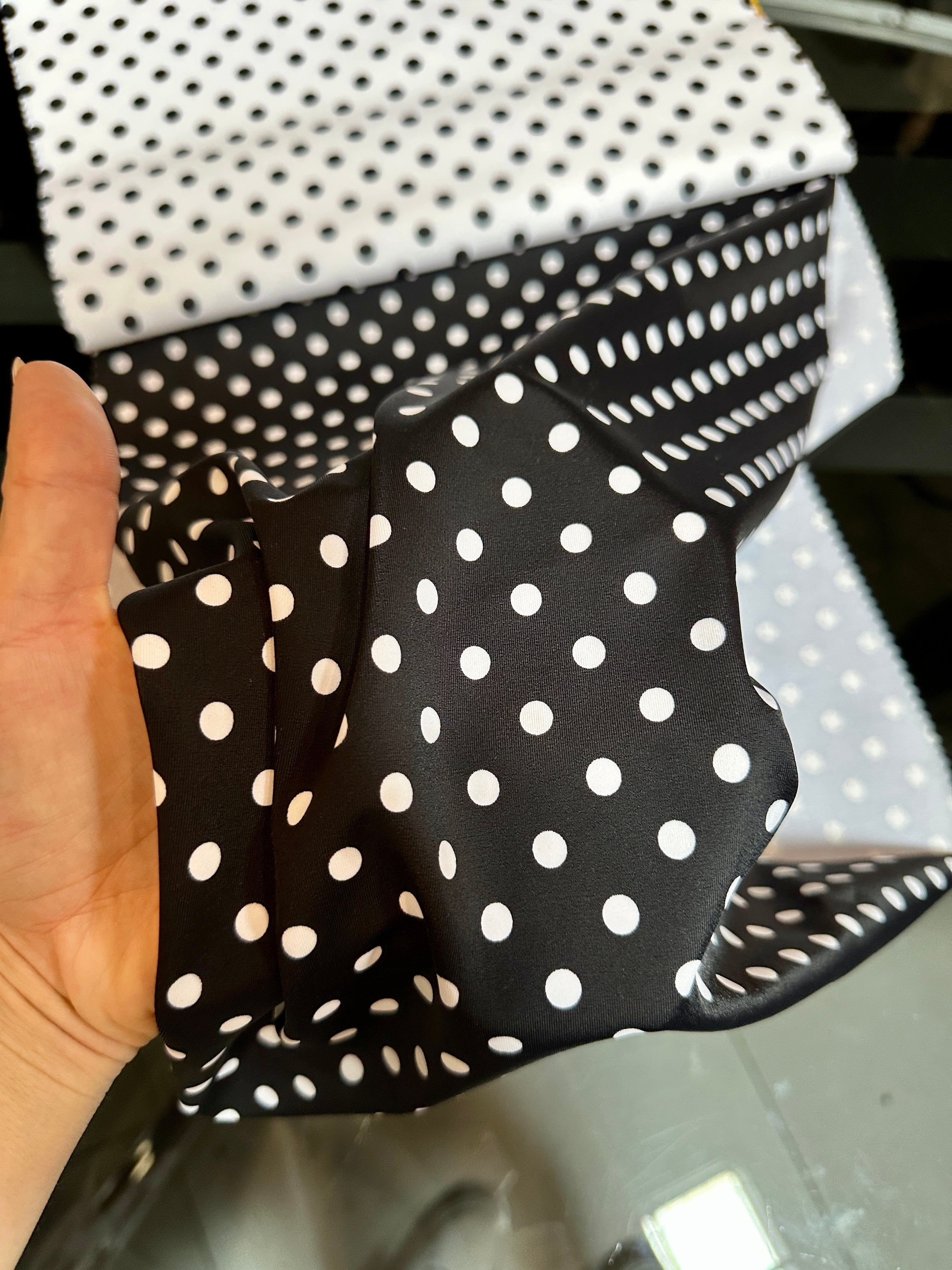 polka dot printed fabric, polka dot nylon spandex, printed nylon spandex, nylon spandex, 4 way stretch fabric, kikitextiles, online fabric store usa, printed fabric, activewear fabric, fabric for leggings, swimwear fabric