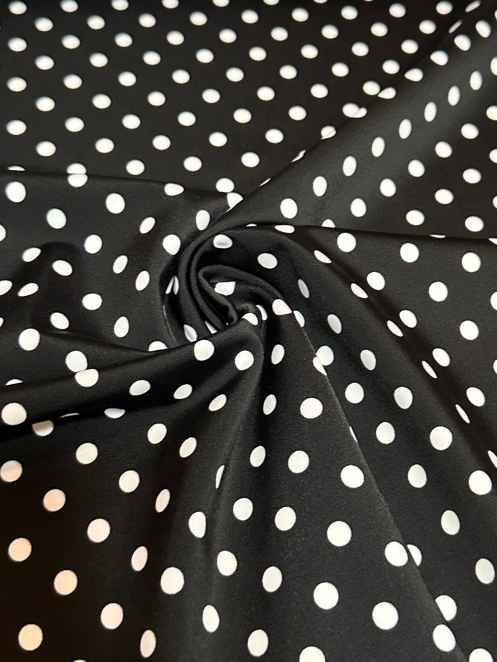 polka dot printed fabric, polka dot nylon spandex, printed nylon spandex, nylon spandex, 4 way stretch fabric, kikitextiles, online fabric store usa, printed fabric, activewear fabric, fabric for leggings, swimwear fabric