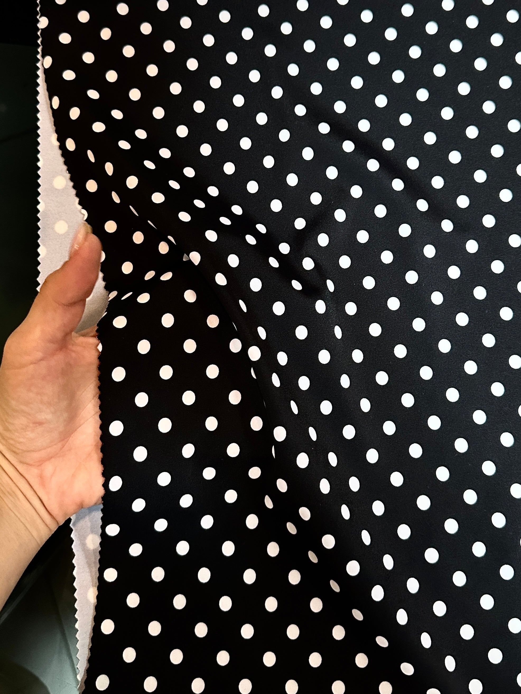 polka dot printed fabric, polka dot nylon spandex, printed nylon spandex, nylon spandex, 4 way stretch fabric, kikitextiles, online fabric store usa, printed fabric, activewear fabric, fabric for leggings, swimwear fabric