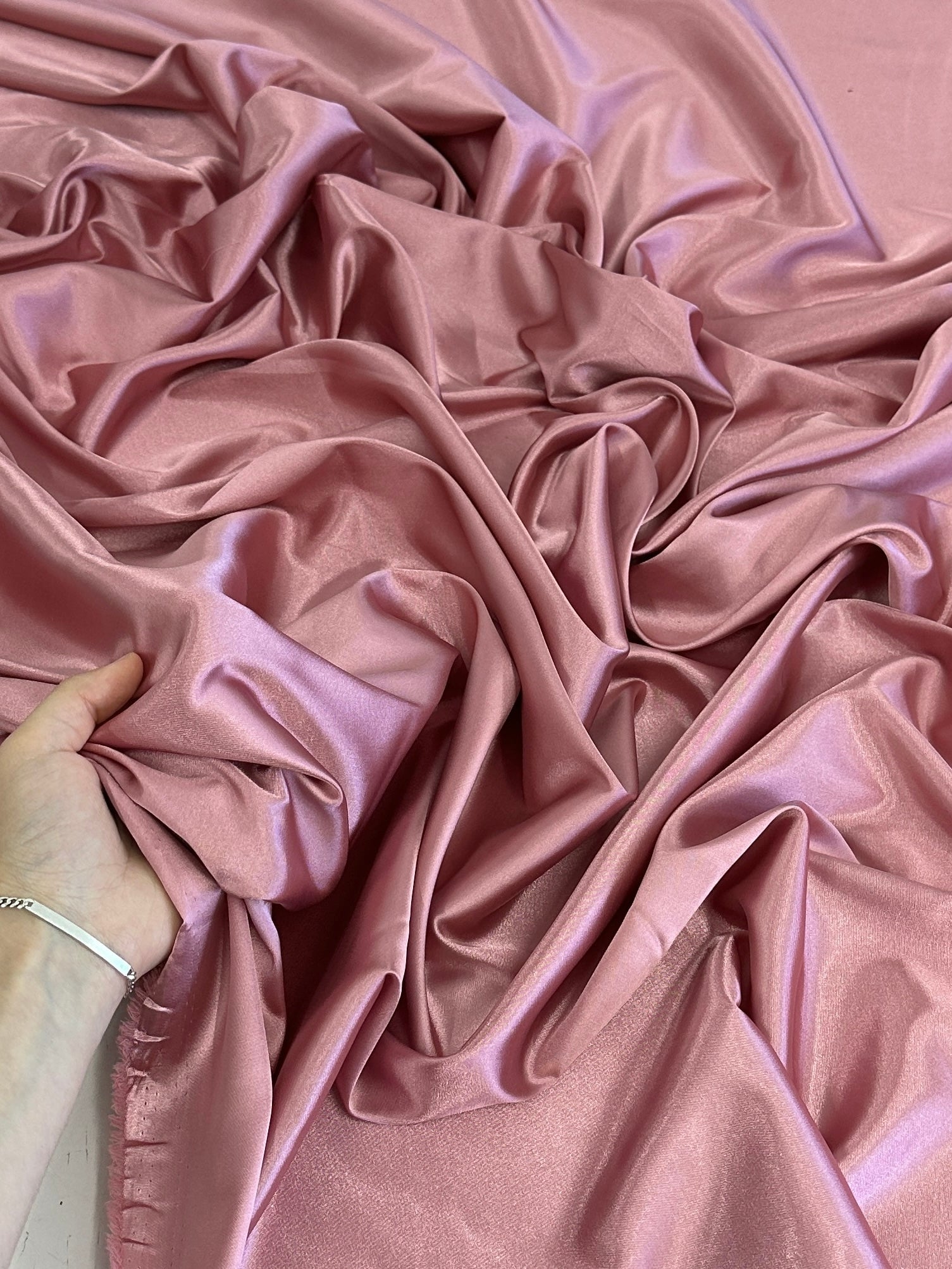 Mauve Luxury Silky Satin, Luxury Silky Satin, Silky Satin, Premium Stretch Crepe Back Satin, Satin for Bride, Satin for Women, Satin in Low Price, Cheap Satin, Satin on Sale