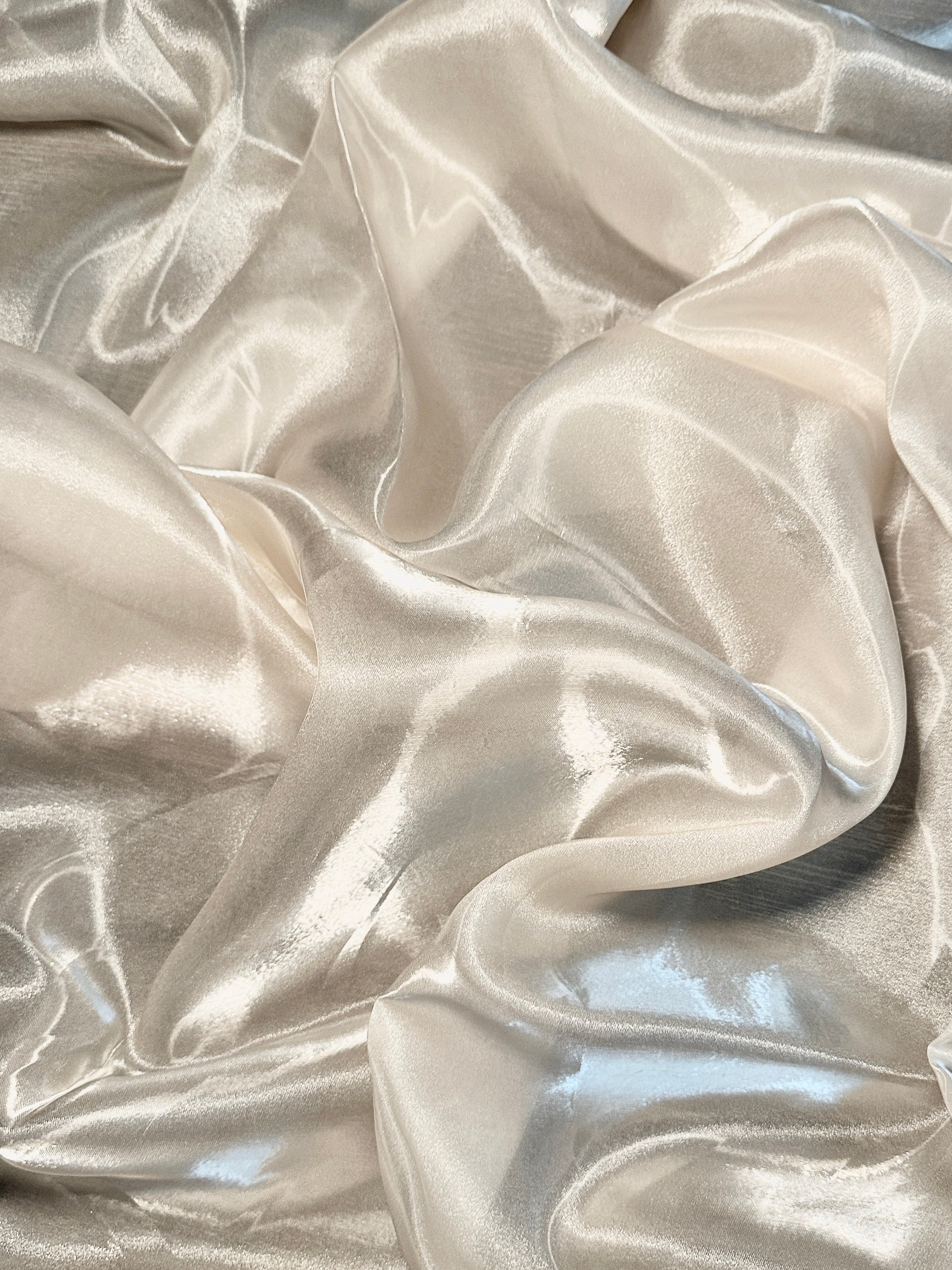 Ivory Liquid Shimmery Organza, Shiny Organza Cloth, Sheer Shimmer Organza, Glossy Organza Textile, Luxury Organza Fabric, Lightweight Shimmer Fabric