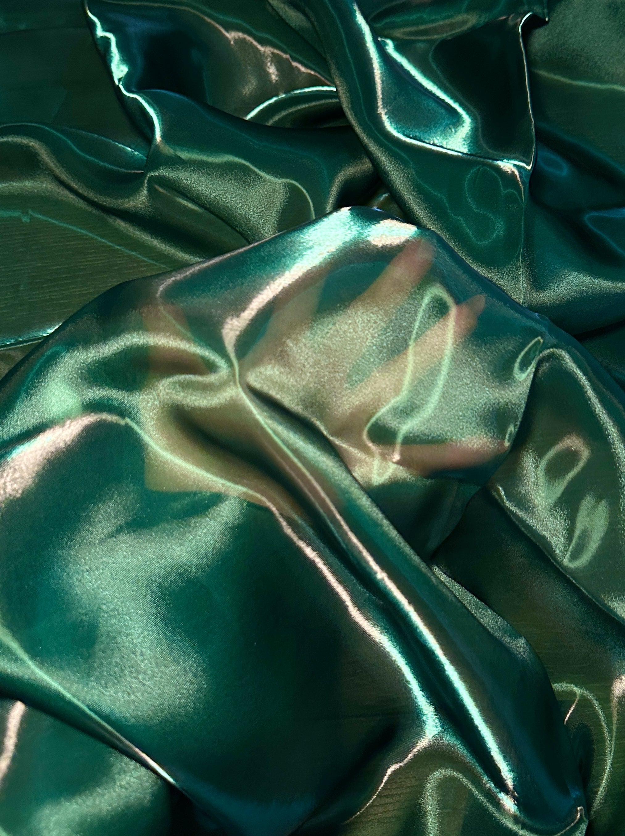 Diamond Green Liquid Shimmery Organza, Shiny Organza Cloth, Sheer Shimmer Organza, Glossy Organza Textile, Luxury Organza Fabric, Lightweight Shimmer Fabric