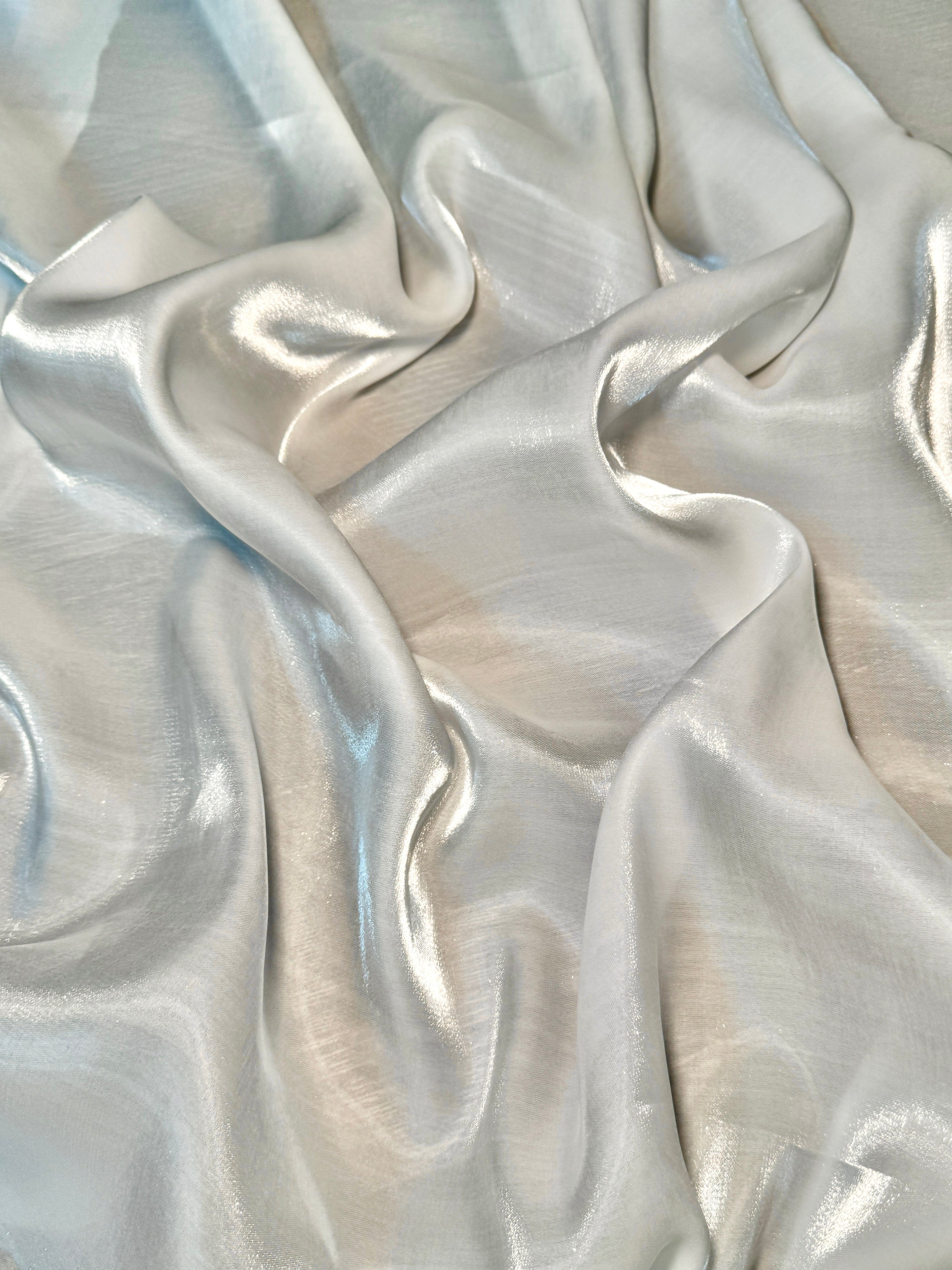 Off White Water Liquid Shimmery Chiffon, Premium Glittery Chiffon, Wet Chiffon, Shimmery Chiffon, Fancy fabric, Luxurious liquid fabric, Chiffon for women