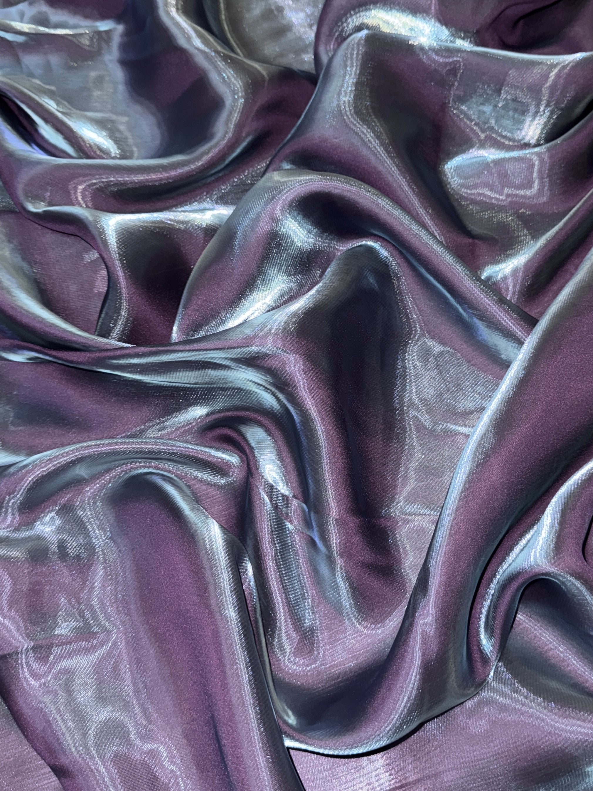 Plum Iridescent Water Liquid Shimmery Chiffon, Premium Glittery Chiffon, Wet Chiffon, Shimmery Chiffon, Fancy fabric, Luxurious liquid fabric, Chiffon for women
