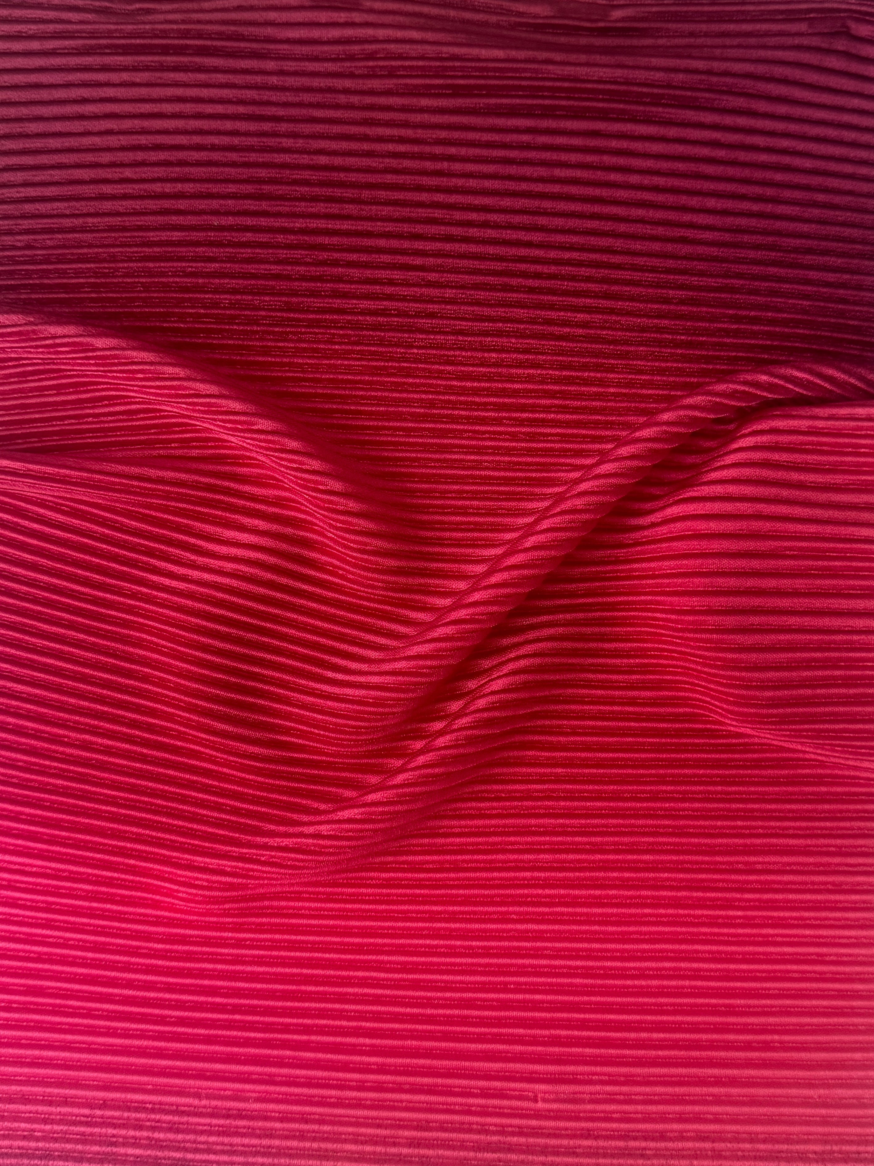 Red Ombre Pleated Knit, red pleated knit, red pleated fabric, pleated spandex, spandex fabric, kiki textiles, sewing, red textured knit