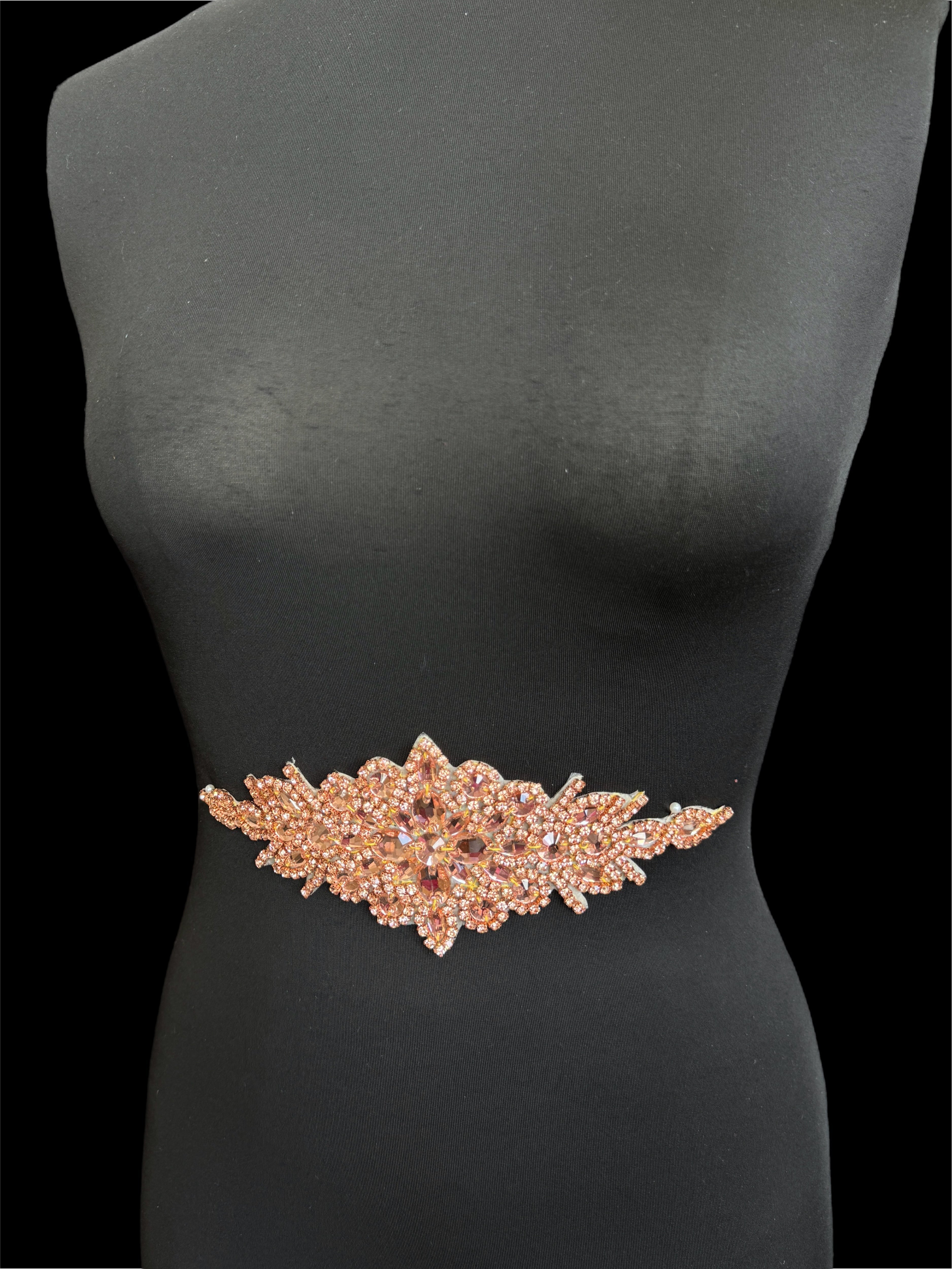 Asia Blush Pink Rhinestones Belt Applique, pink Rhinestones Belt Applique, dark pink Rhinestones Belt Applique, light pink Rhinestones Belt Applique, fuchsia Rhinestones Belt Applique