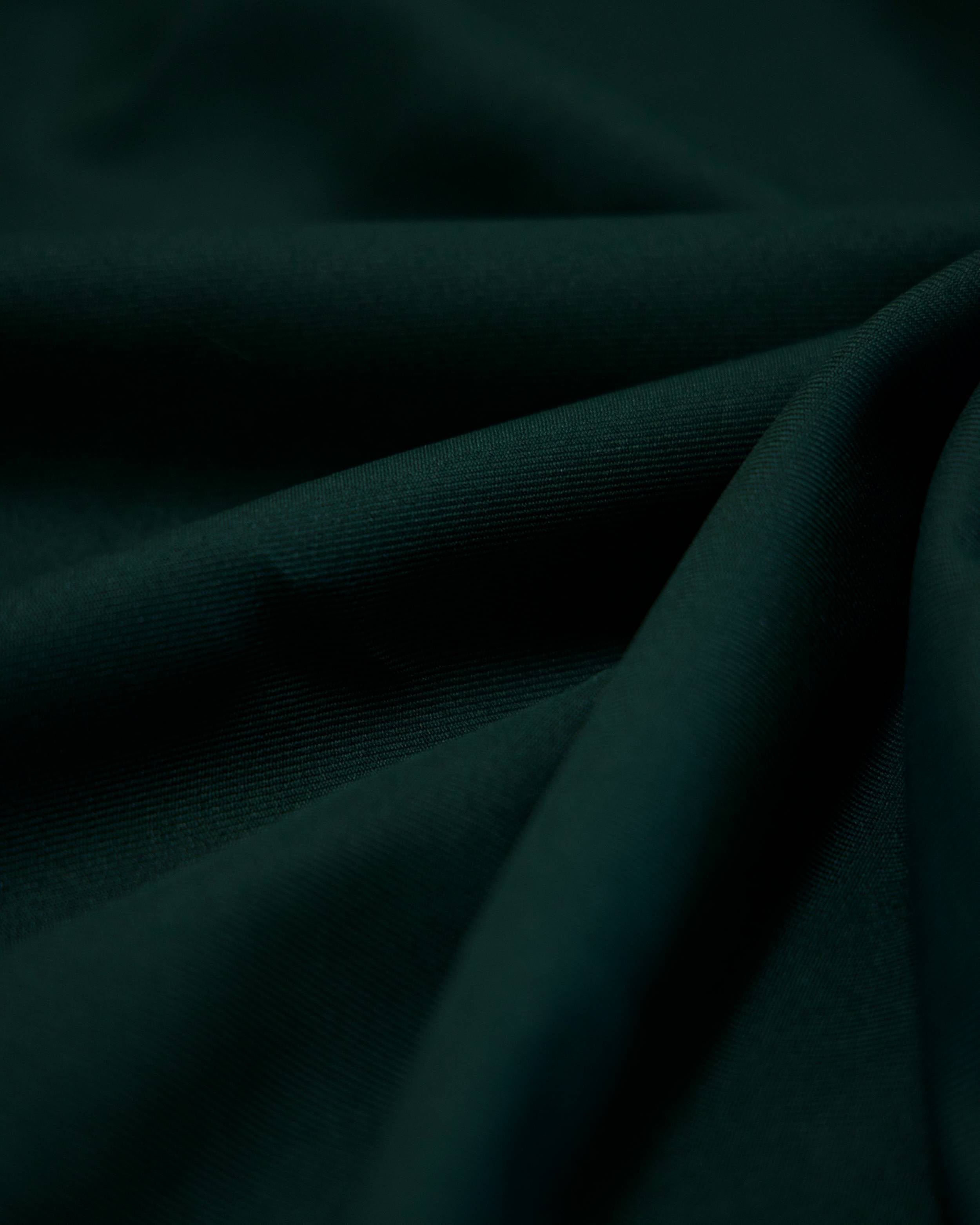 Hunter Green Deluxe Gabardine, Gabardine Fabric Price, Crepe & Gabardine, Stretch Crepe, Twill Gabardine, Brushed Twill, Polyester Gabardine, Crepe on Sale, Solid Fabric