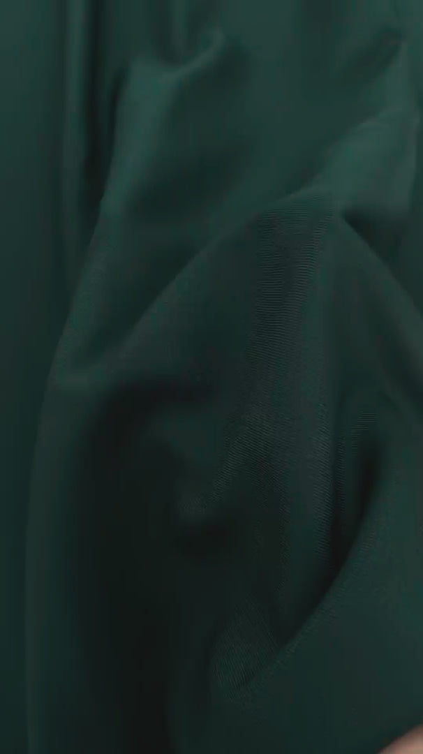 Hunter Green Deluxe Gabardine, Gabardine Fabric Price, Crepe & Gabardine, Stretch Crepe, Twill Gabardine, Brushed Twill, Polyester Gabardine, Crepe on Sale, Solid Fabric