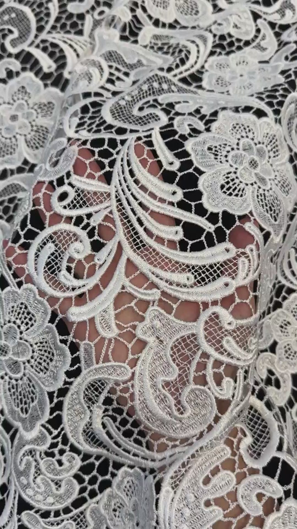White Floral Couture Embroidered Scalloped Guipure, Embroidered Floral Lace, Scalloped Lace Fabric, Couture Lace Fabric, Floral Embroidered Lace, Bridal Lace Fabric
