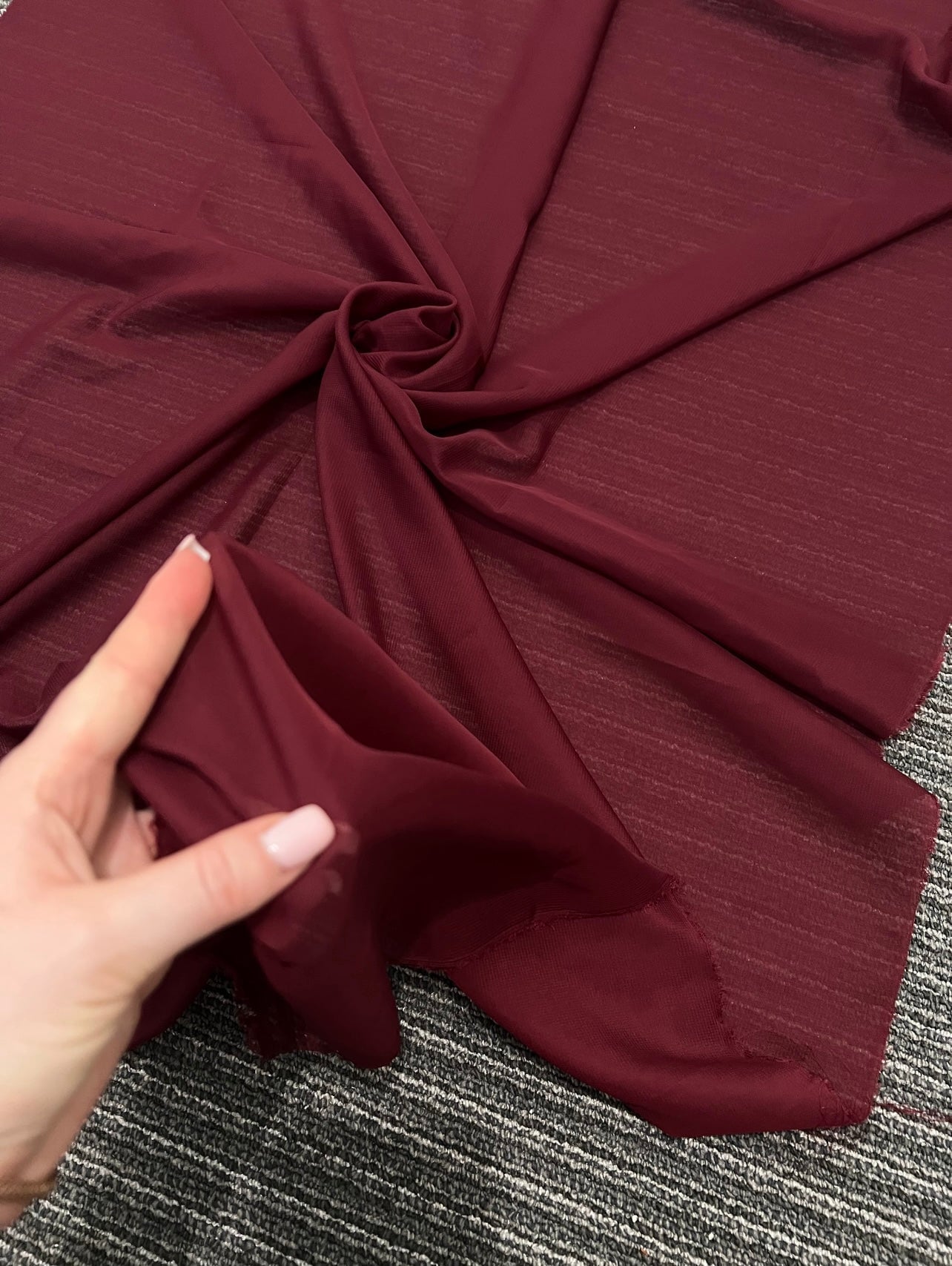 burgundy chiffon, red chiffon, light burgundy chiffon, maroon chiffon, chiffon for woman, chiffon for bride, premium chiffon, chiffon in low price, chiffon for party wear, chiffon for gown