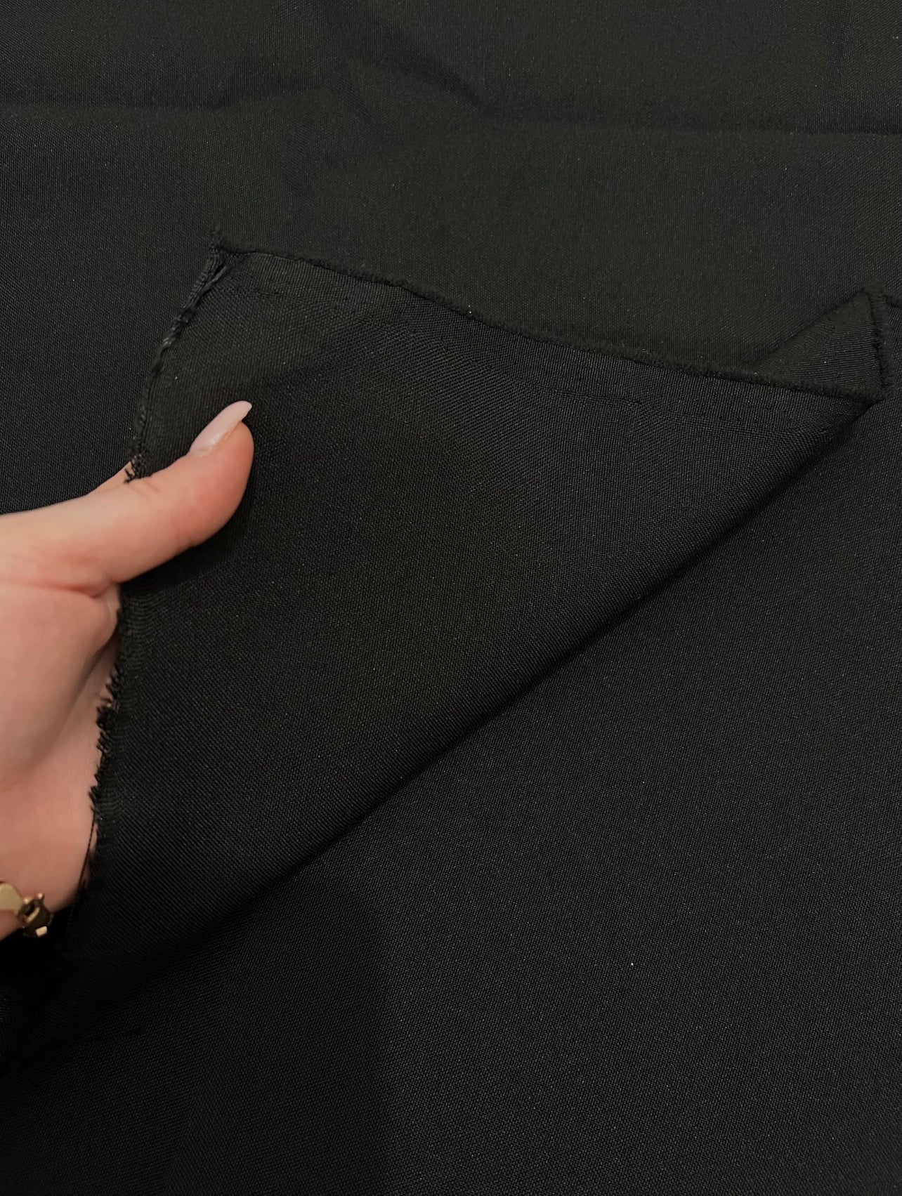 black poplin, jet black poplin, dark grey poplin, poplin fabric for woman, poplin fabric for bride, poplin fabric on sale, poplin fabric on discount, premium poplin fabric, cheap poplin fabric